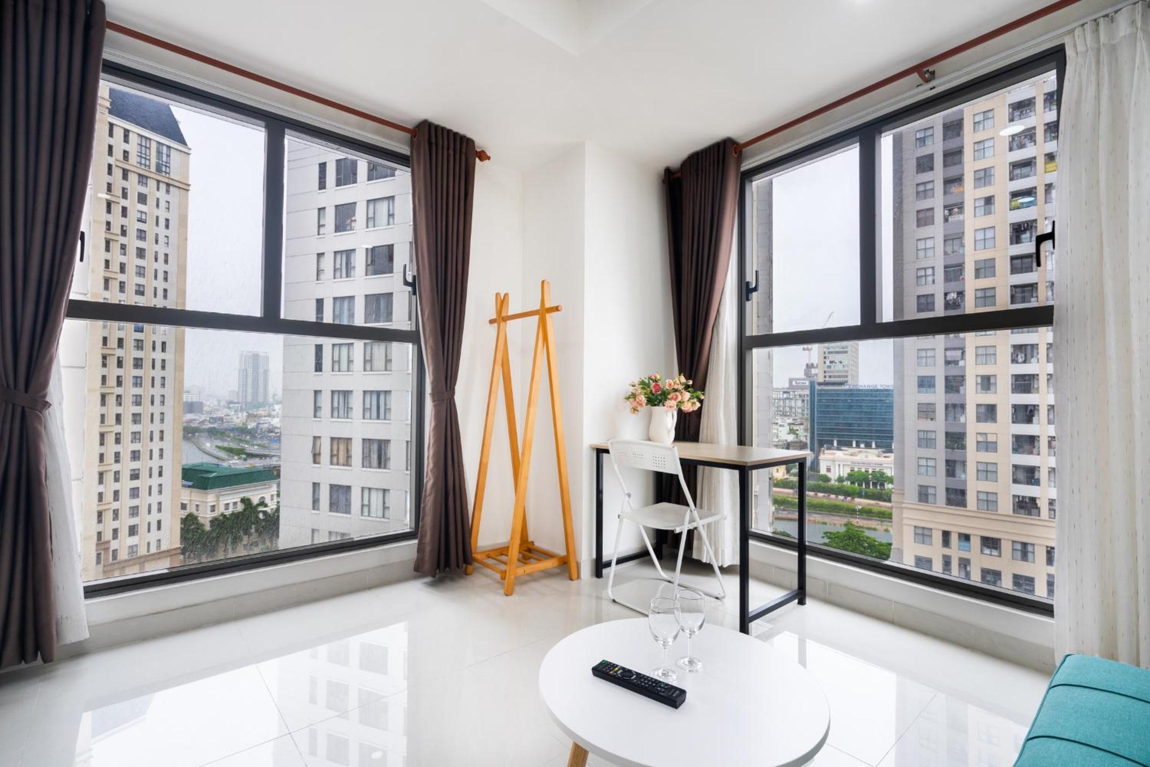 Saigon Royal Apartment 2 bedroom in center