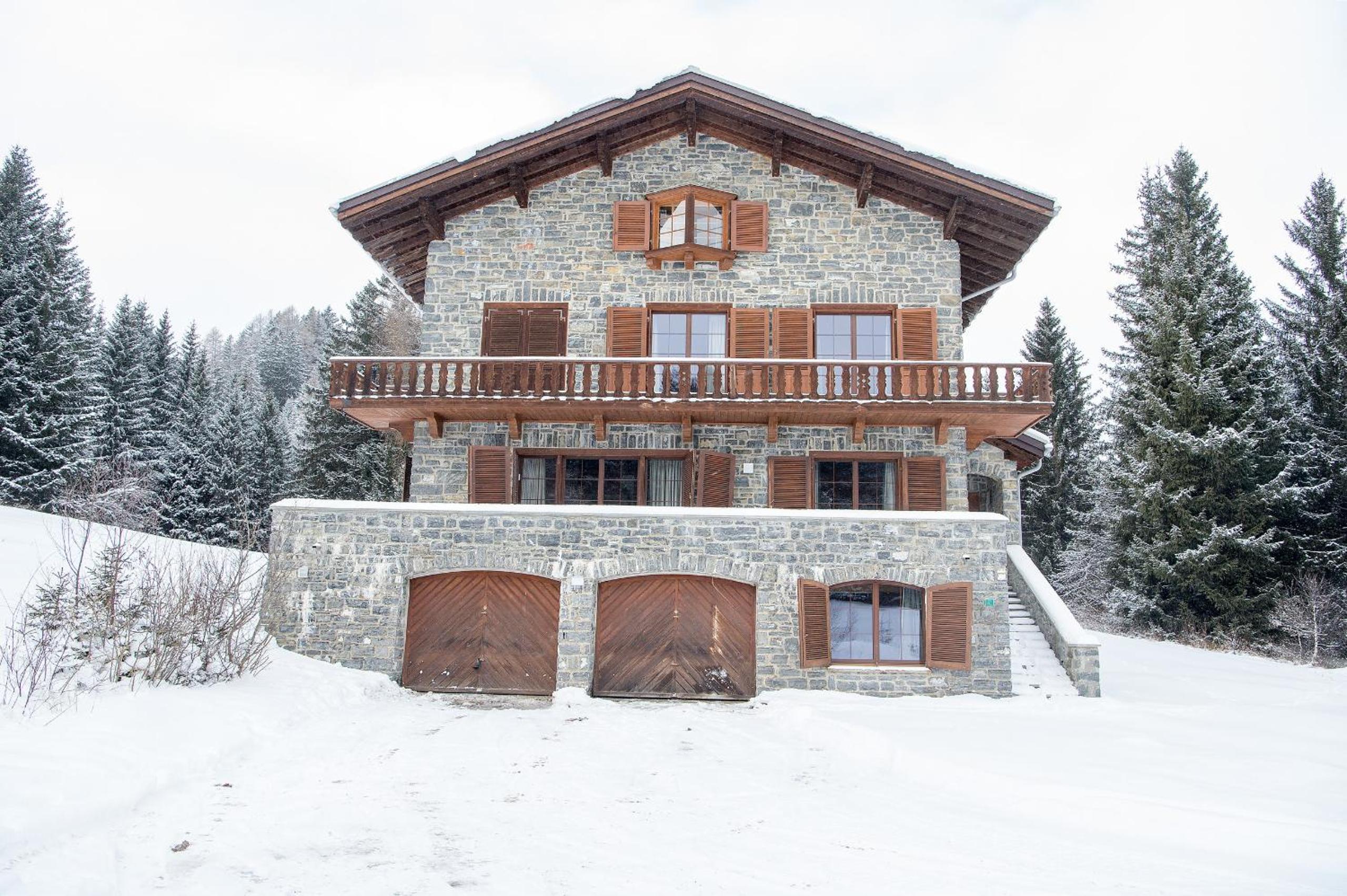 Ski-in Ski-out Chalet Crestas for 16 persons- Lenzerheide