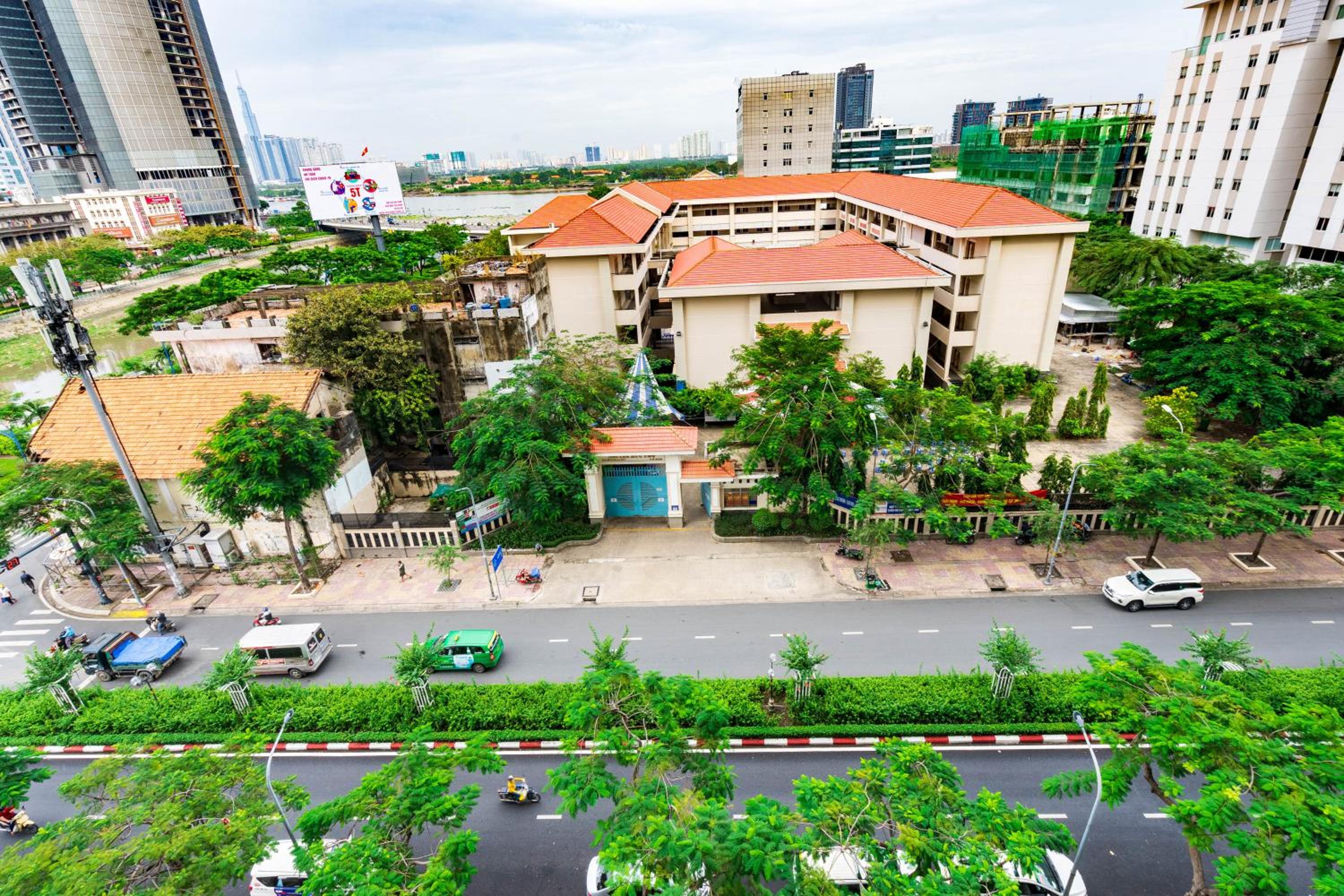 Saigon Royal Apartment 2 bedroom in center