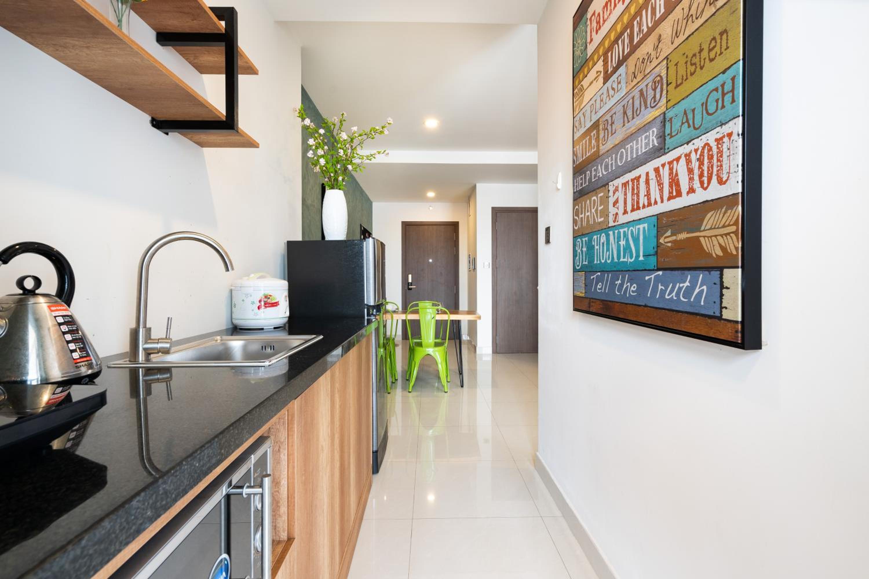 Saigon Royal Apartment 2 bedroom in center