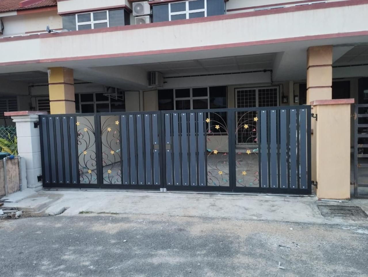 4 Bedroom House Indera Mahkota 8 Kuantan Homestay photo 1