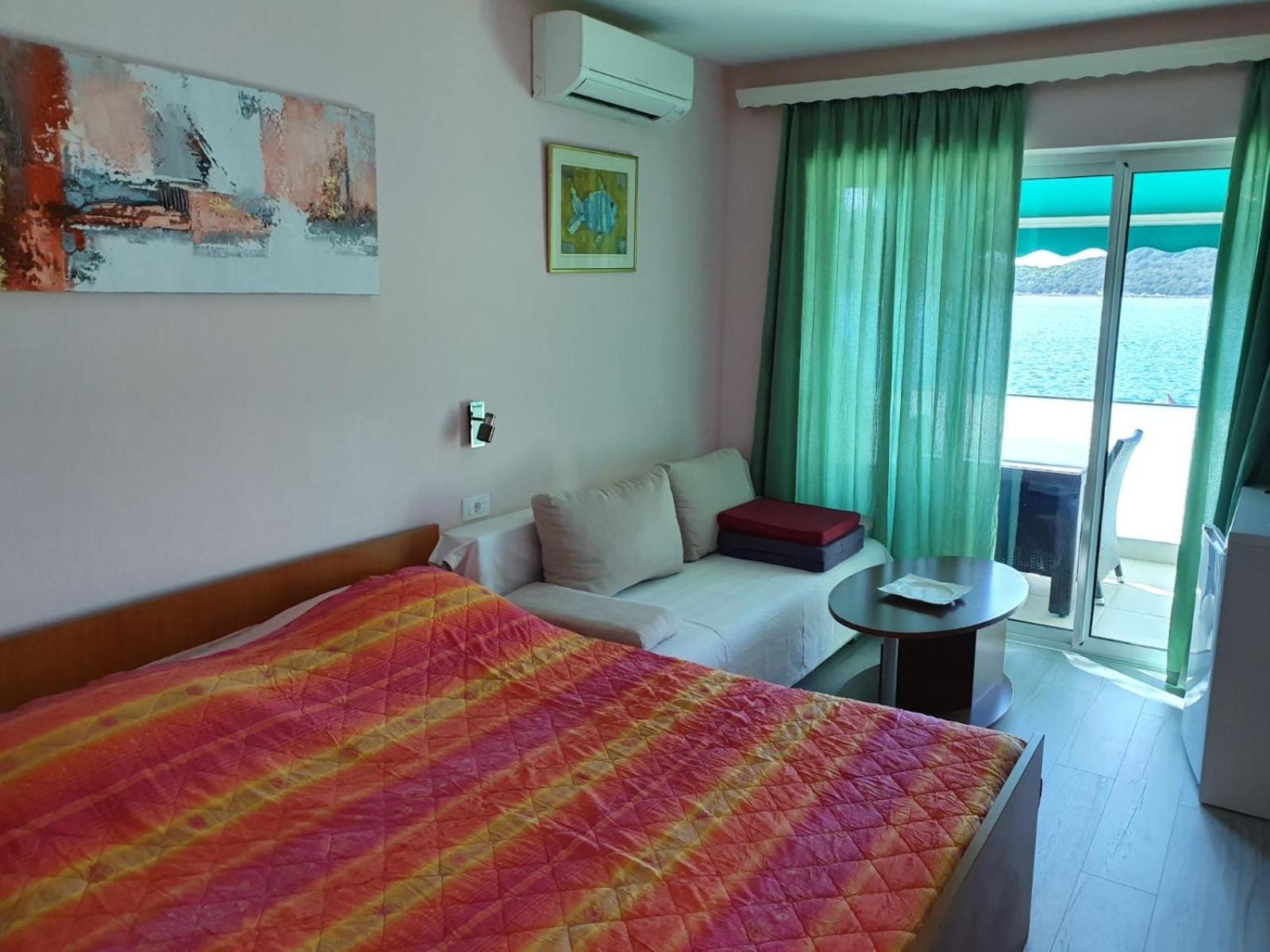 Apartments Kocak