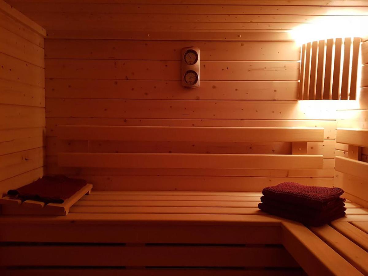 Au Soleil Vert - Chambre de charme avec spa et sauna privés view 4
