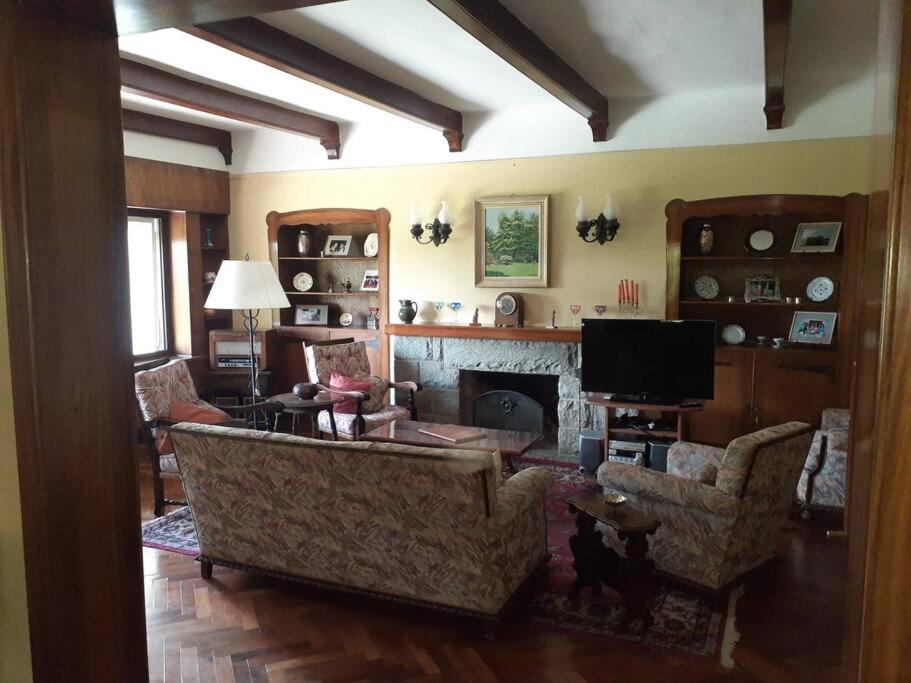 Amplia Casona de Estilo en La Falda