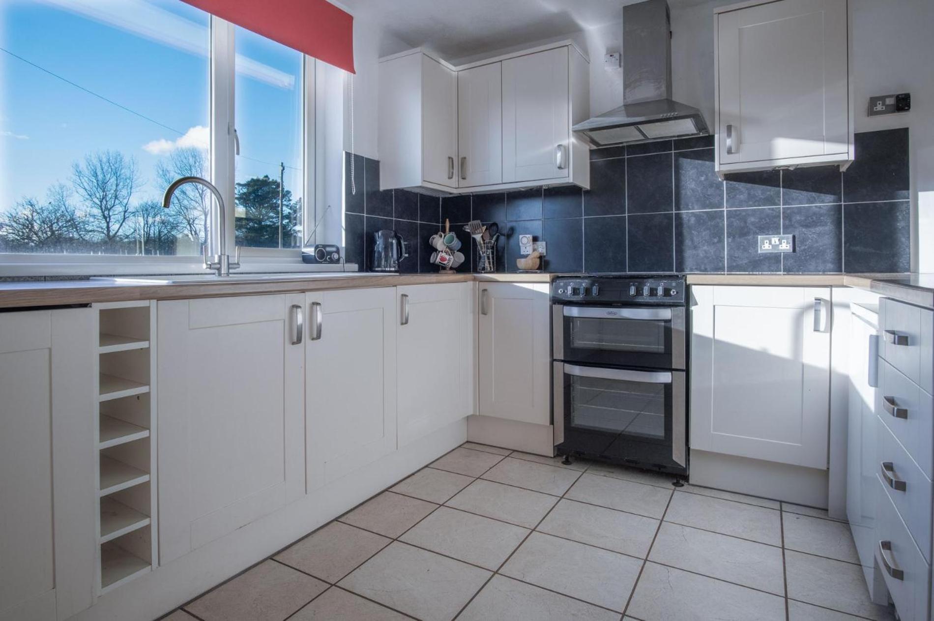Maytree Cottage - 4 Bedroom Holiday Home - Tenby view 5