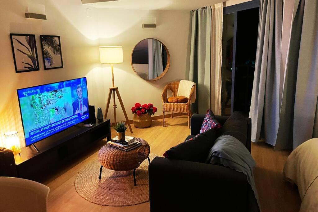 Cozy Renovated Studio located in centre of Benalmadena and Puerto Marina