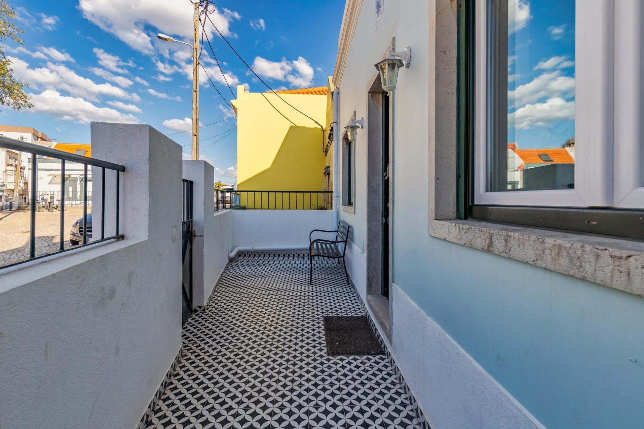 Minty House view 3