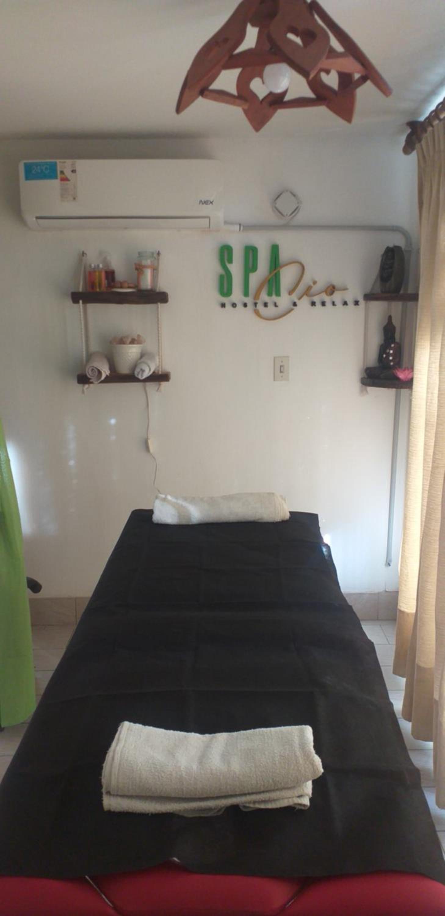 "B" SPAcio Hostel y Arte -Habitación Privada TWIN- Baño Compartido