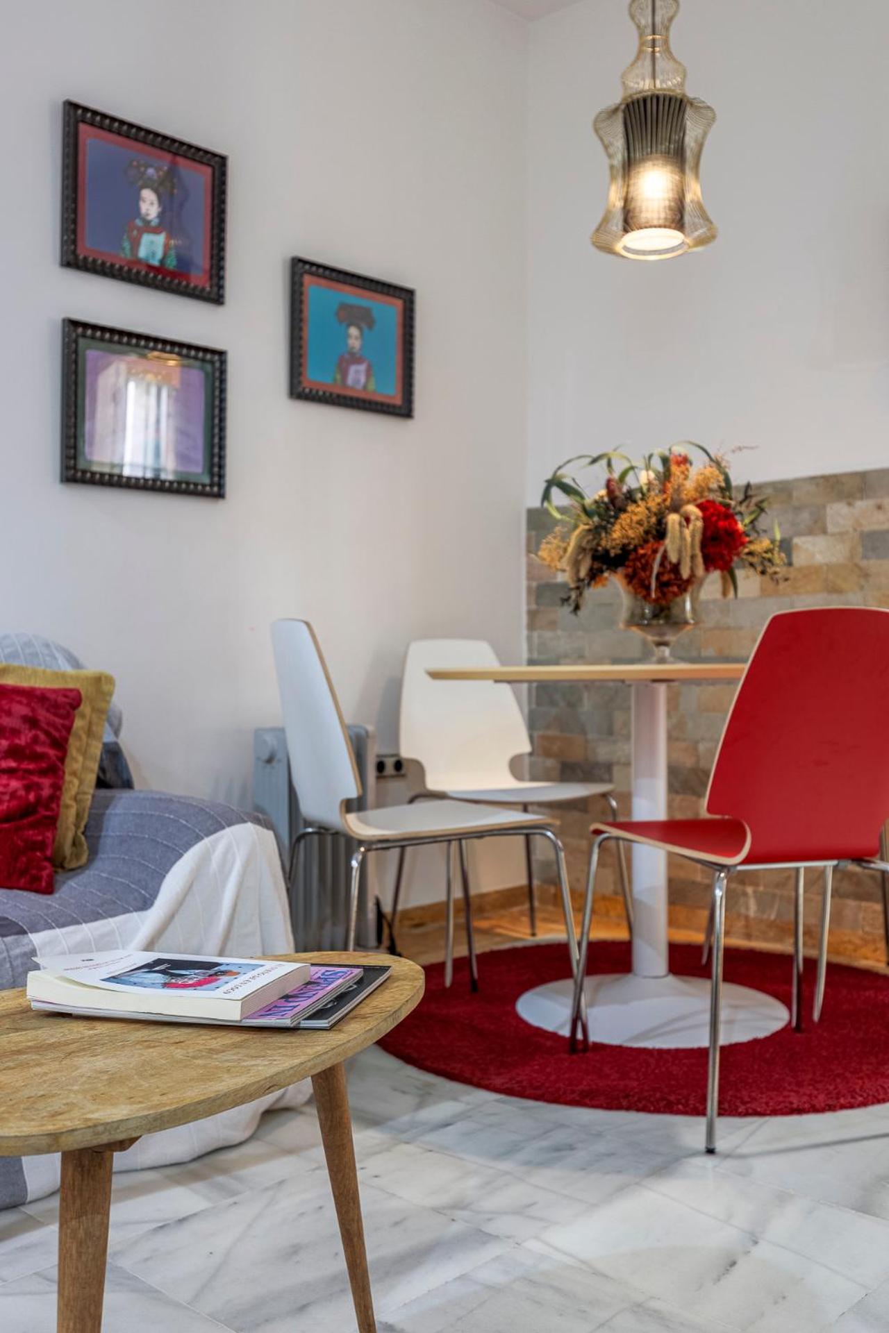 Amazing studio in the old city view 4