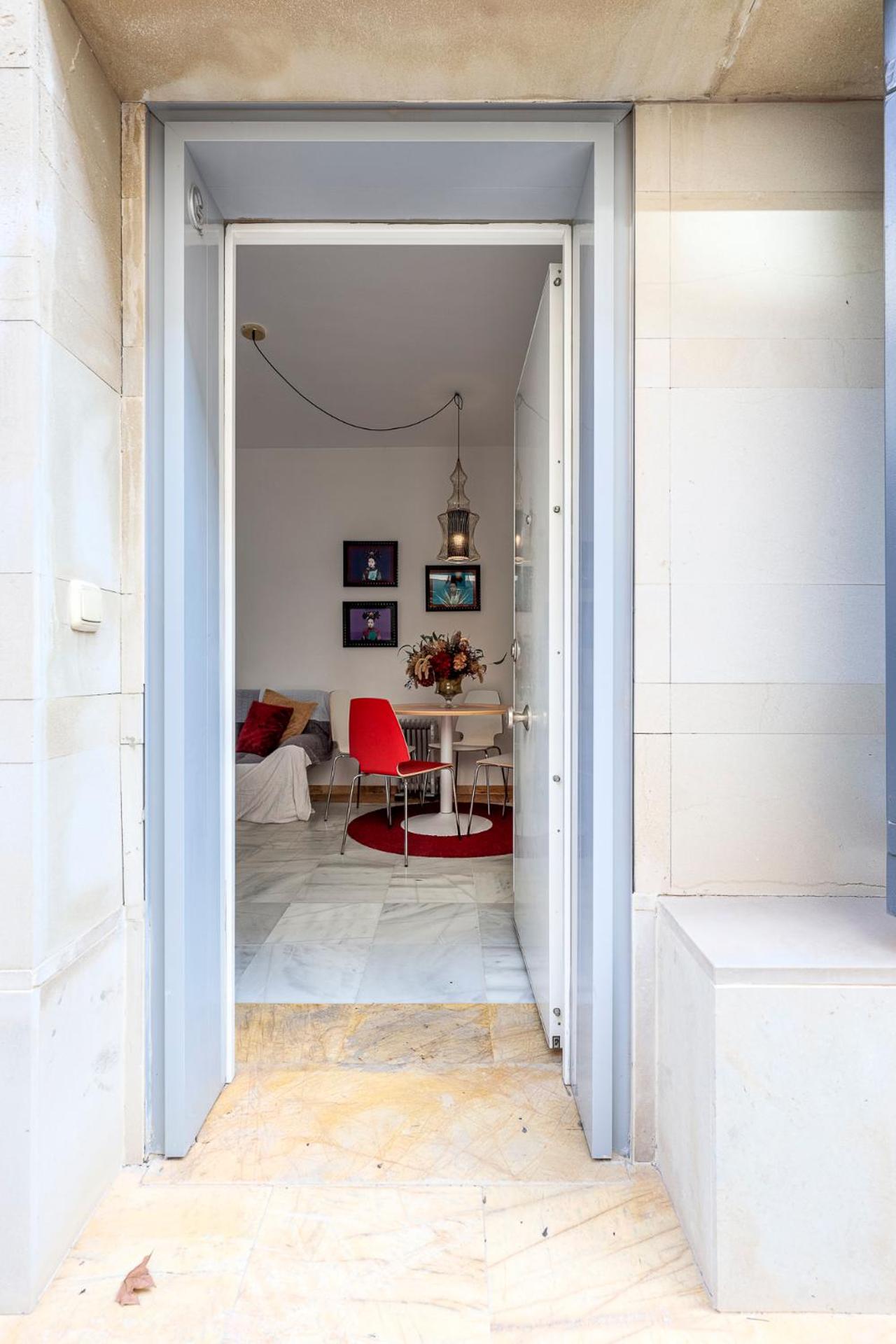 Amazing studio in the old city view 2