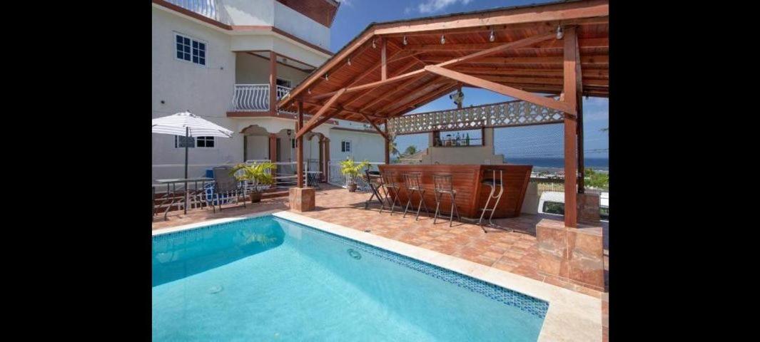 Hills Royale Villa -Ironshore Montego Bay view 3