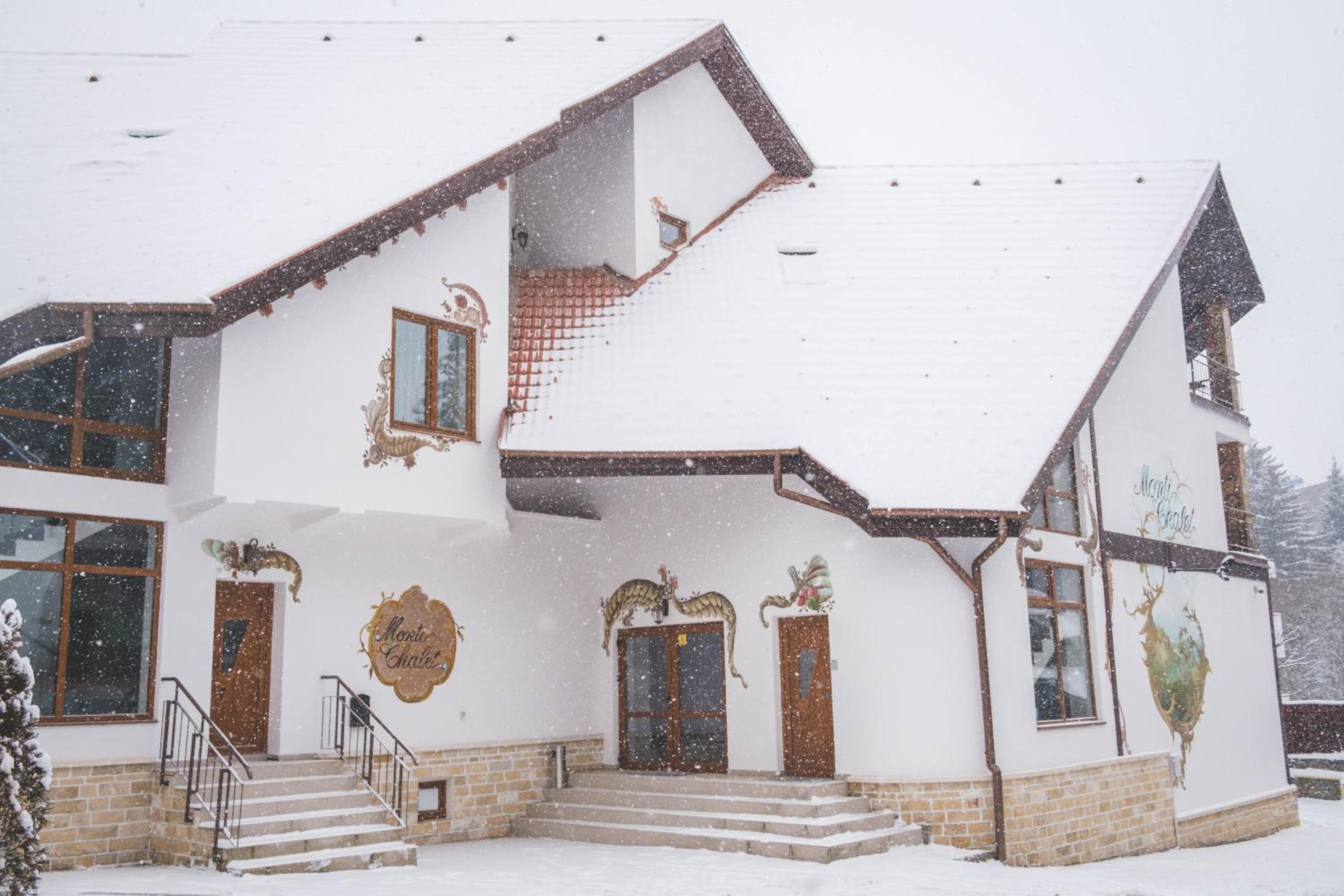 Monti Chalet