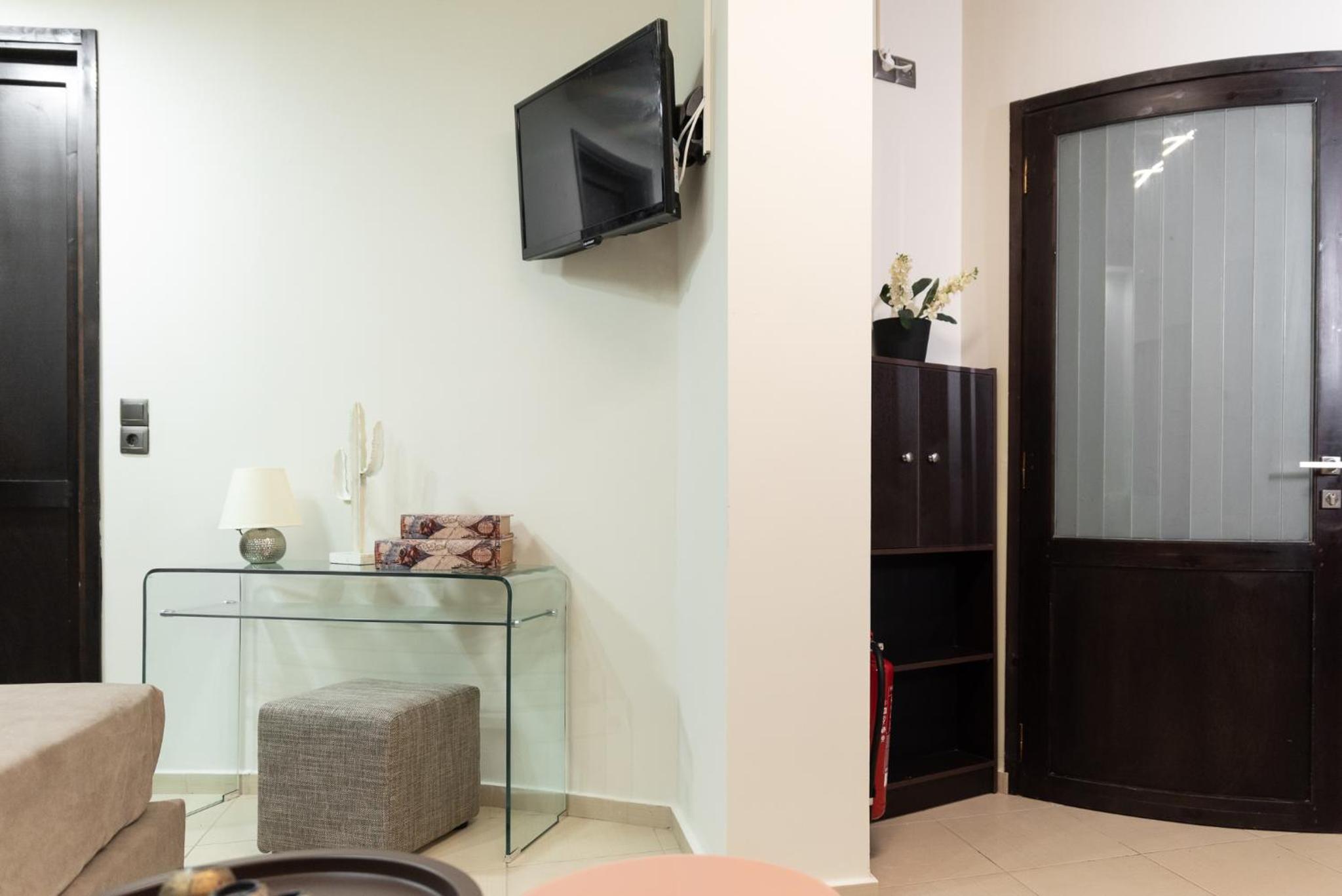 Pasiphae Lux Apartment Downtown