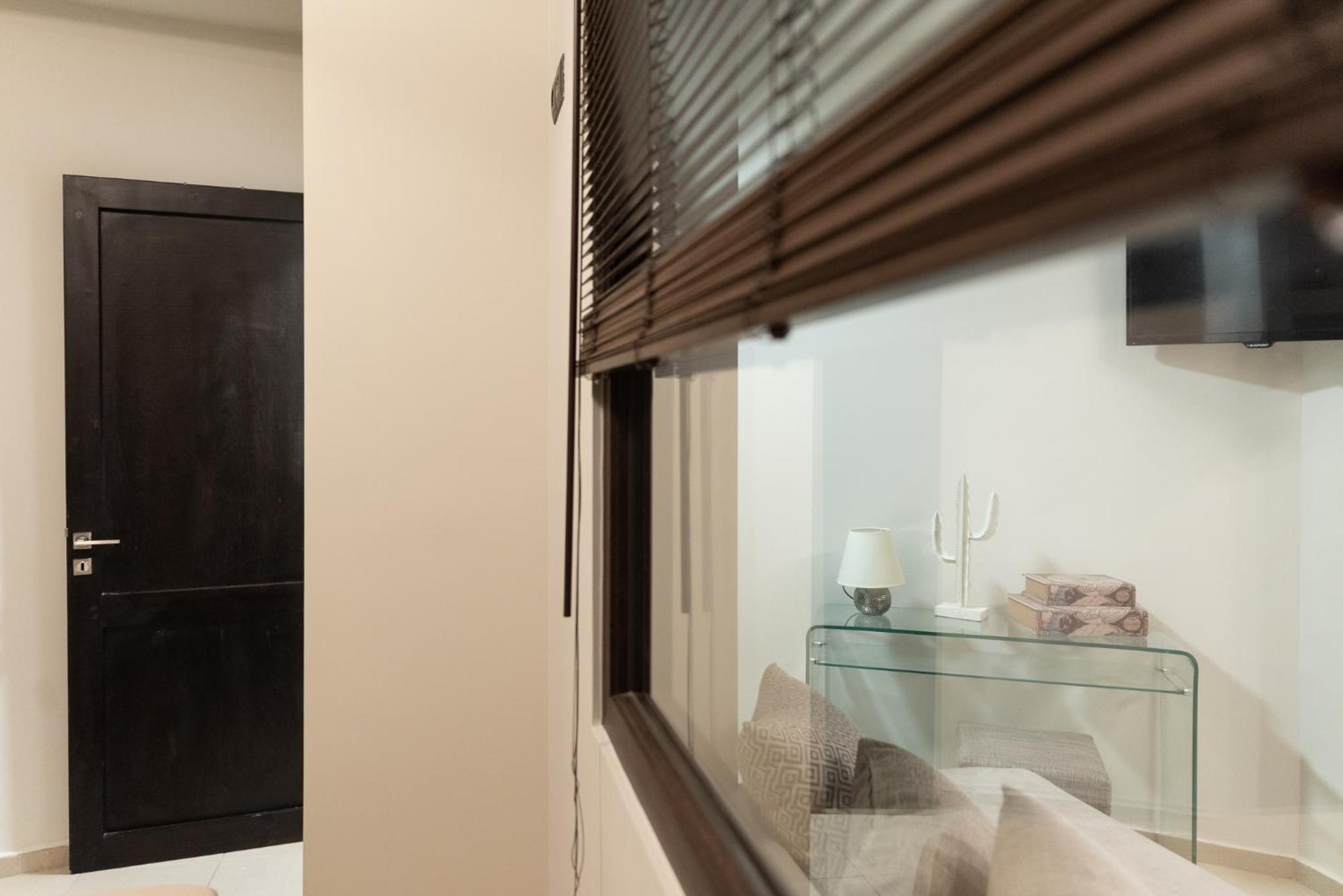 Pasiphae Lux Apartment Downtown