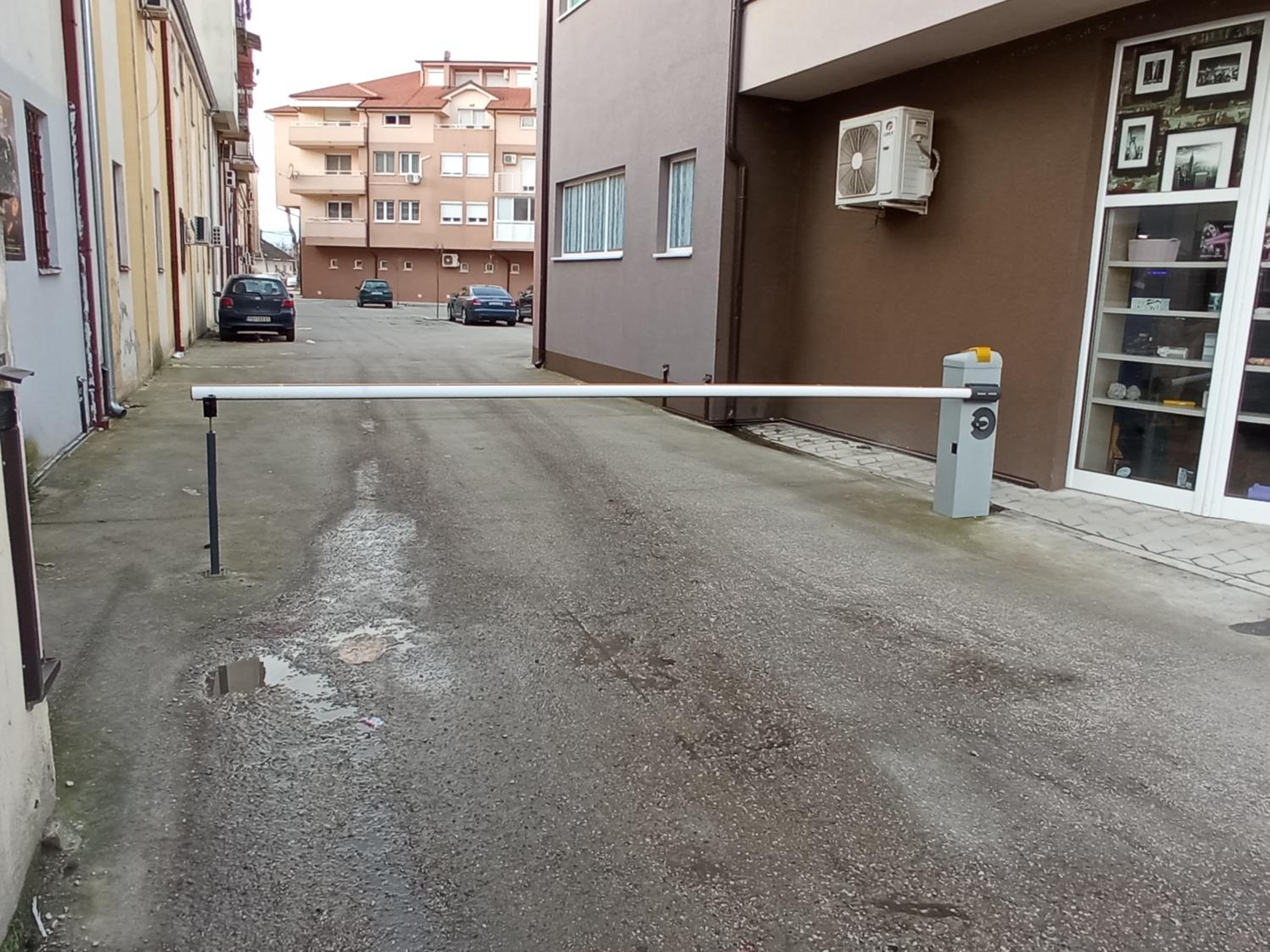 Photo 6