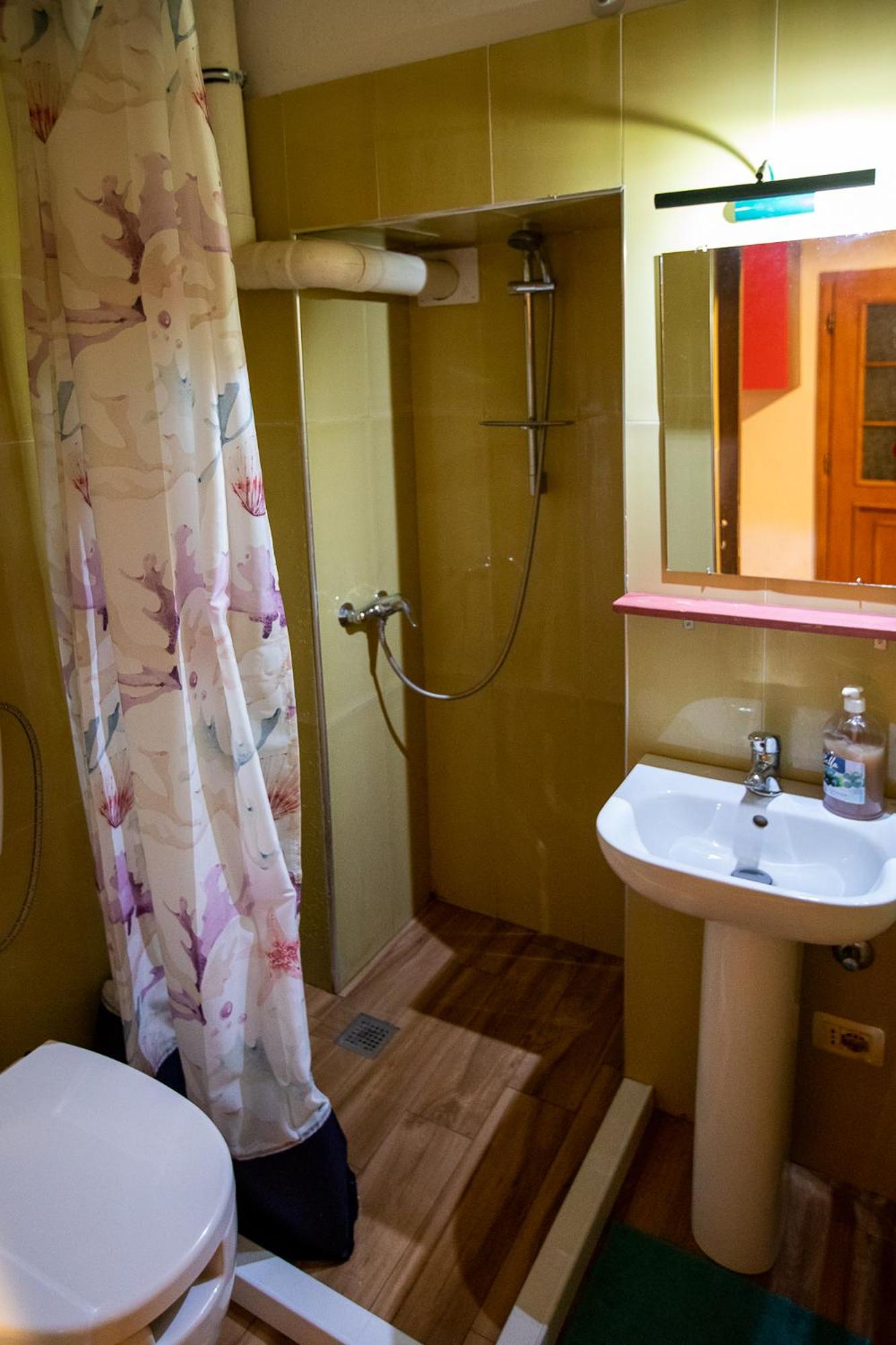 Mi Casa es Tu Casa - Shkodra Backpackers Hostel