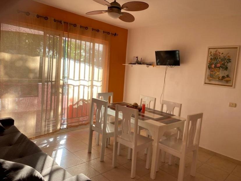 Sunny Apartment view 4