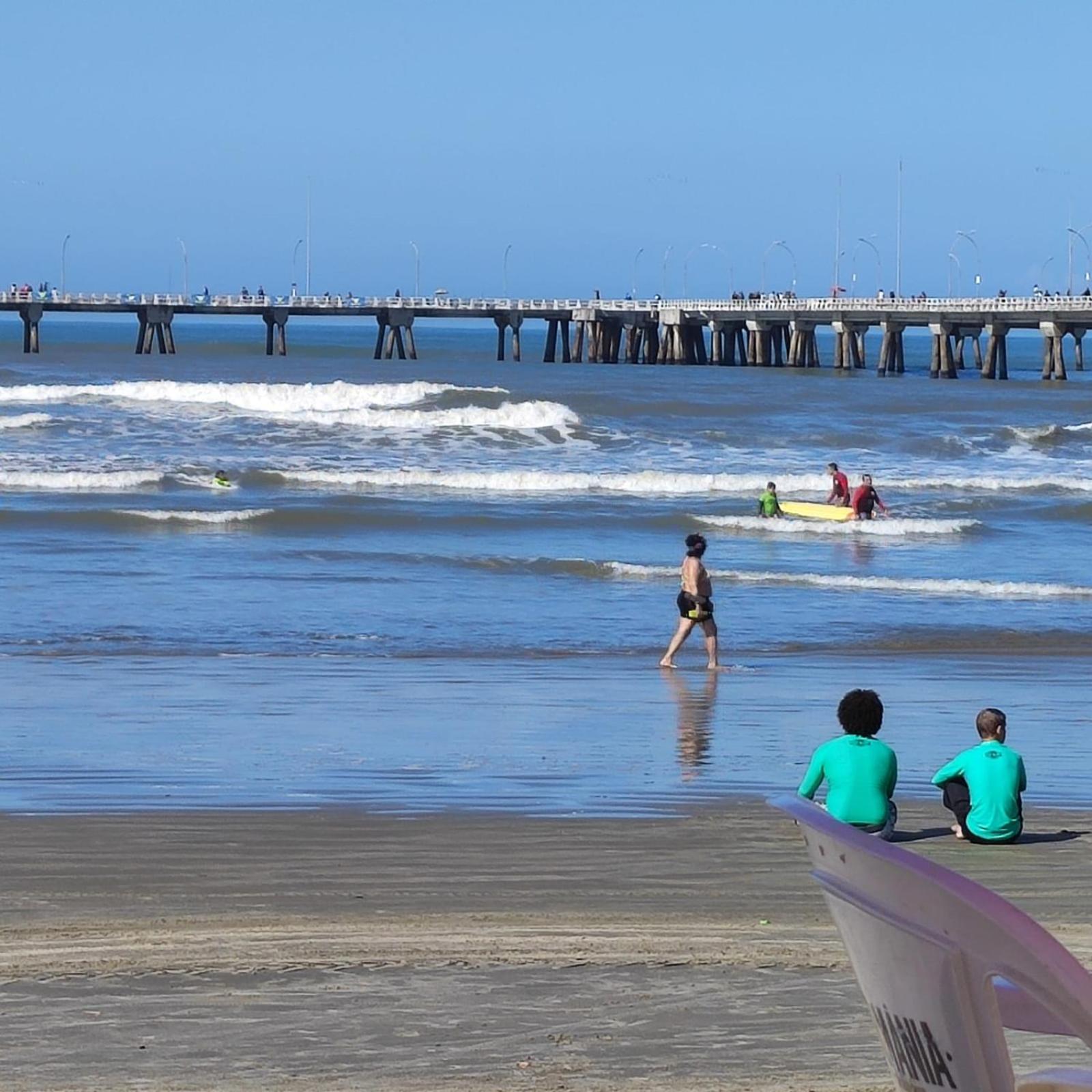 Ap beira-mar com wi-fi e garagem