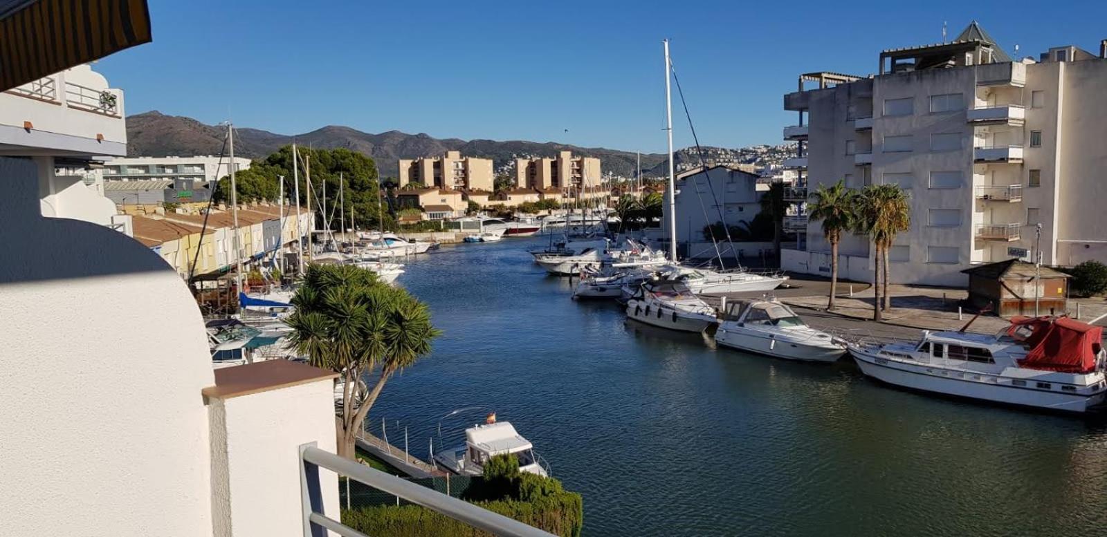 Appartement lumineux sur les canaux