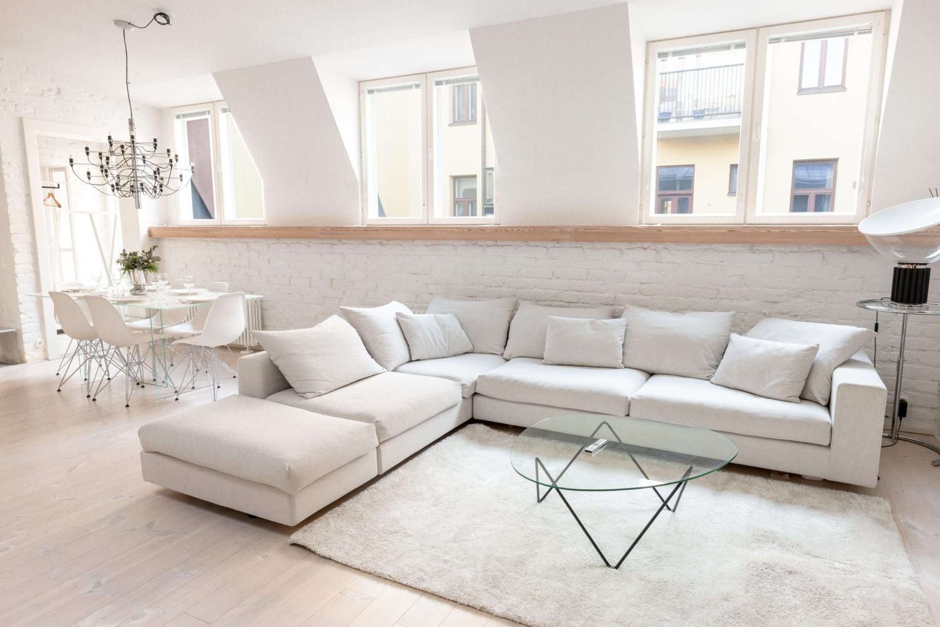 POISTA 2ndhomes Stunning and Luminous 2BR Loft House w Sauna in Eira view 2