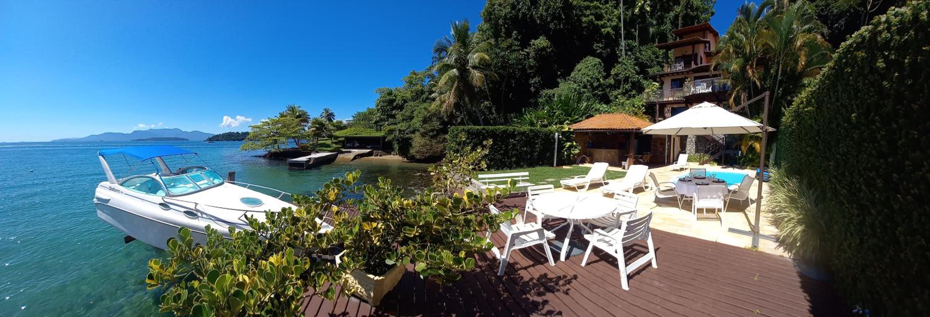CASA MARAVILHOSA à BEIRA MAR EM ANGRA DOS REIS