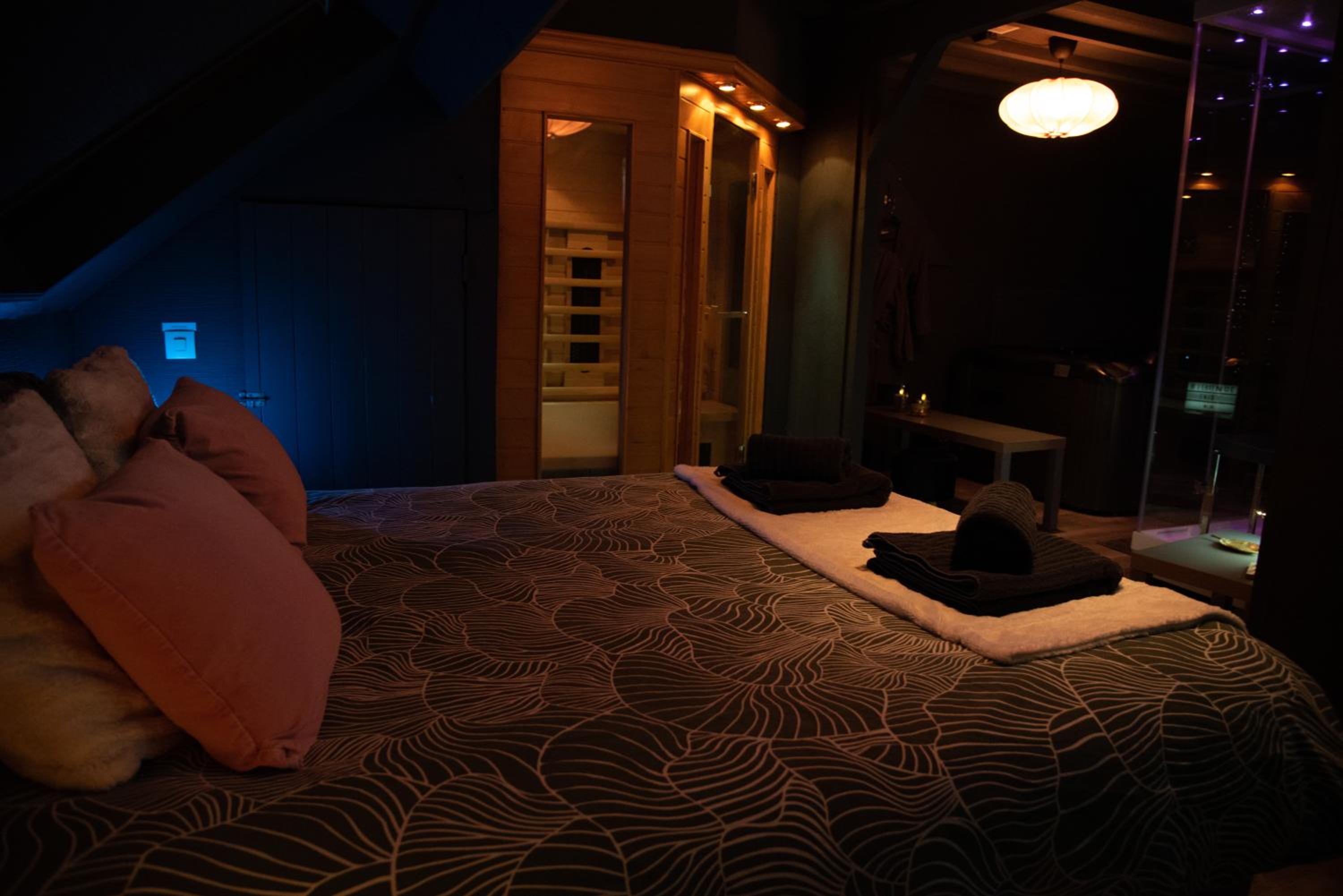 PAUSE NATURE SORBAIS Chambre avec SPA, SAUNA, HAMMAM SHOWER, STREAMING et arrivée autonome view 3