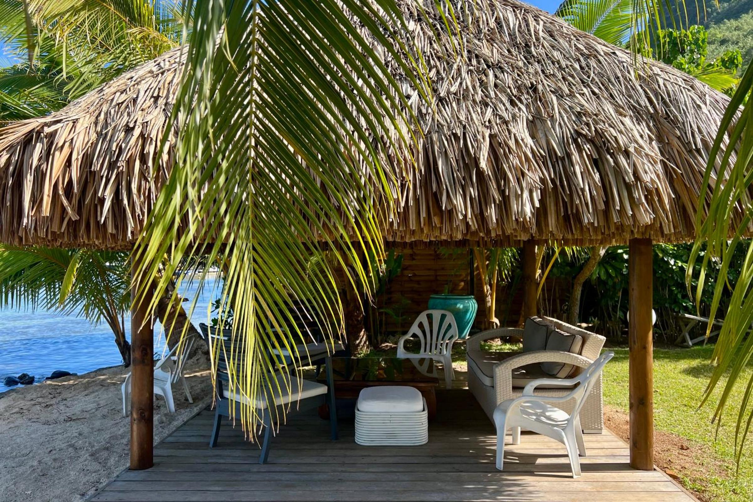 Villa Ohana - 4BR Beachfront Villa view 5