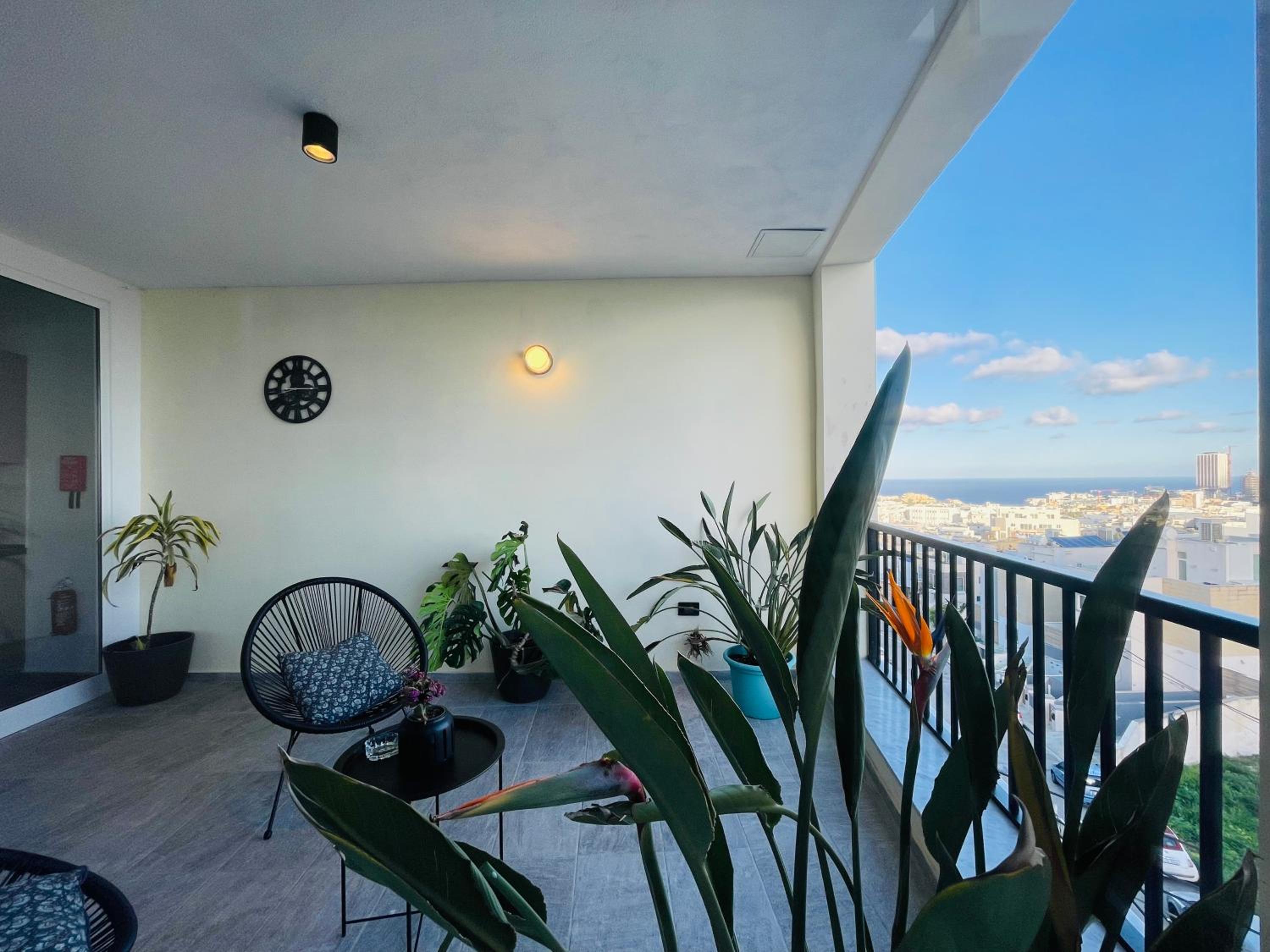 190 Sqm Apartment in Swieqi with Views and free high speed Wifi