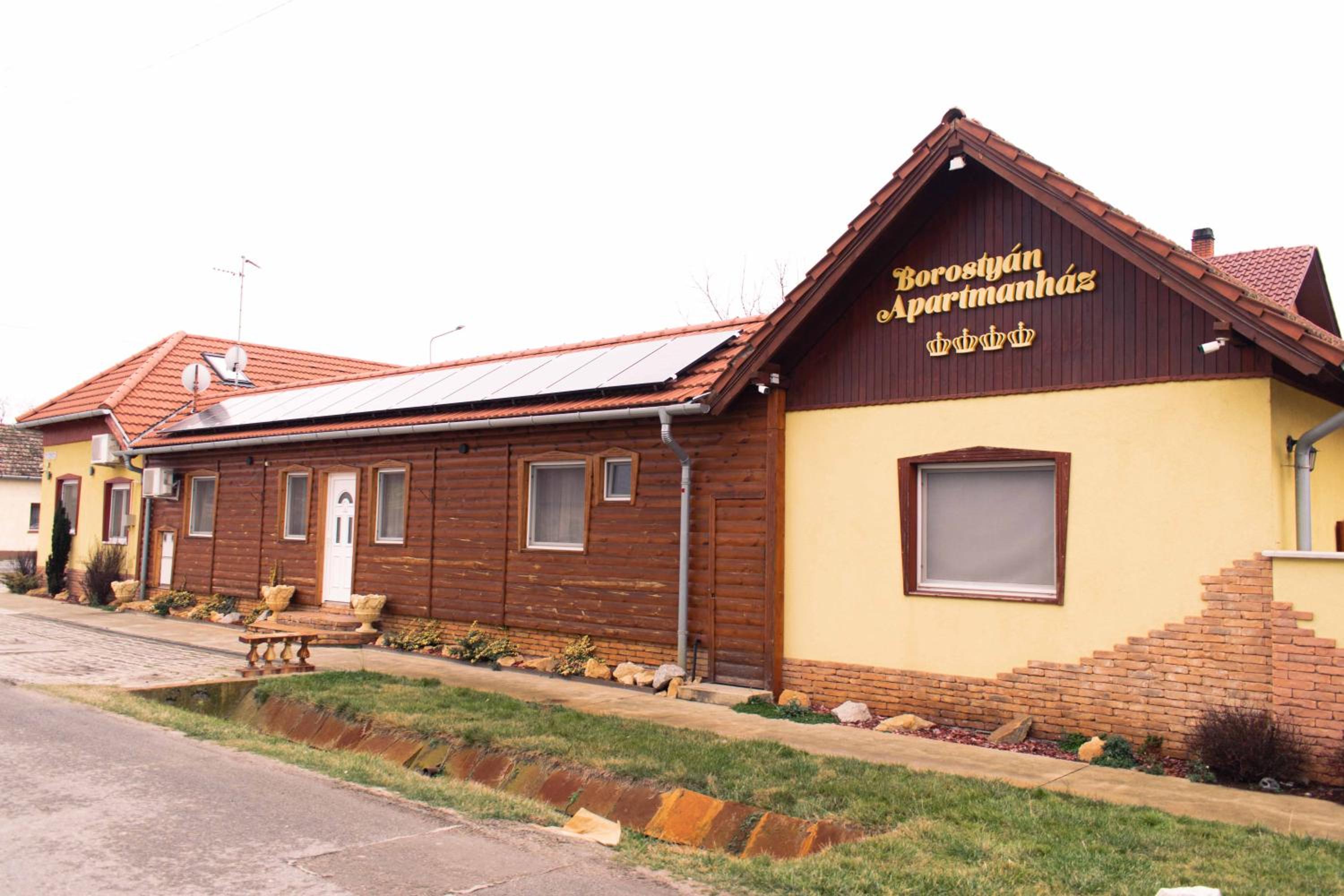 Borostyán Apartmanház