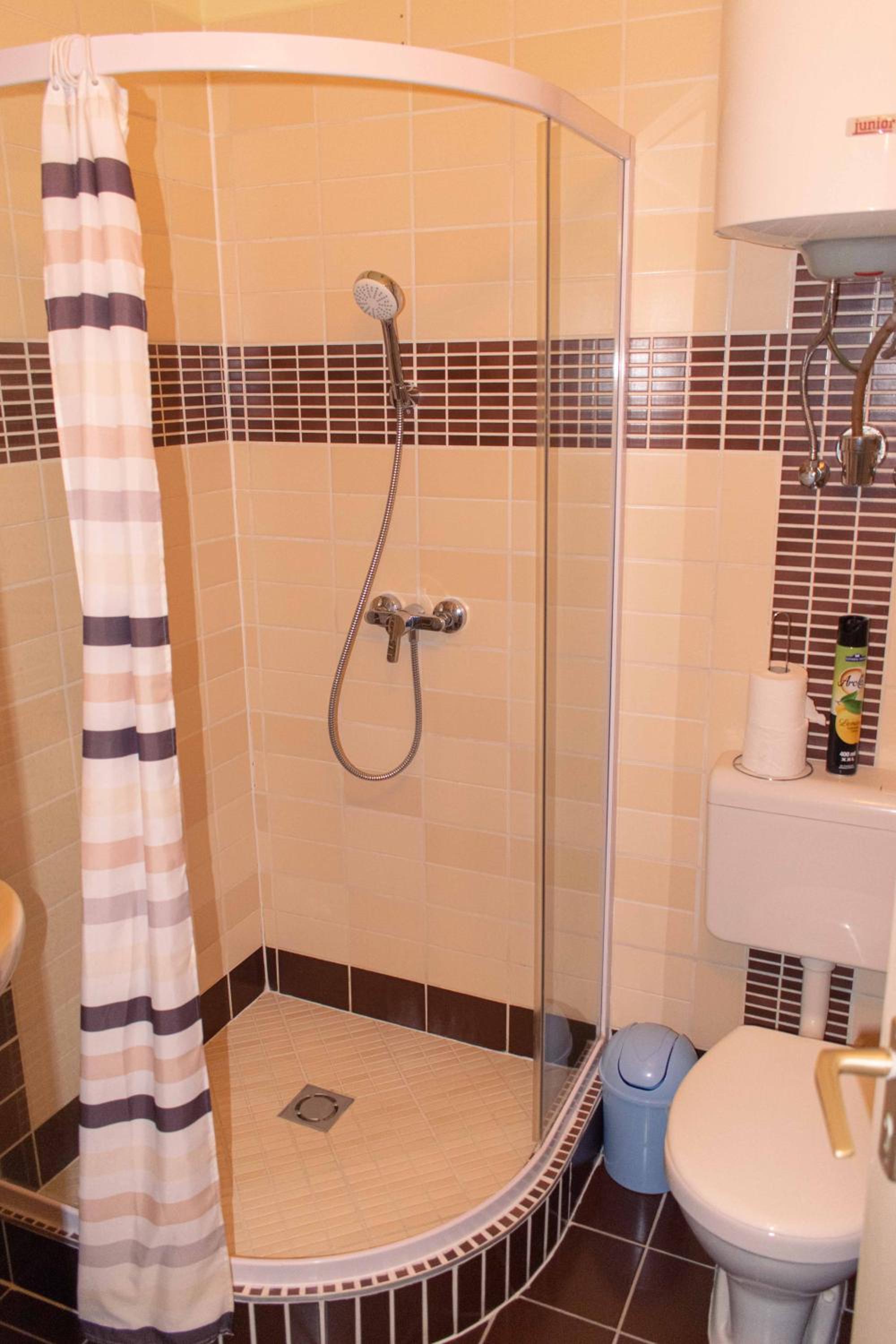 Borostyán Apartmanház