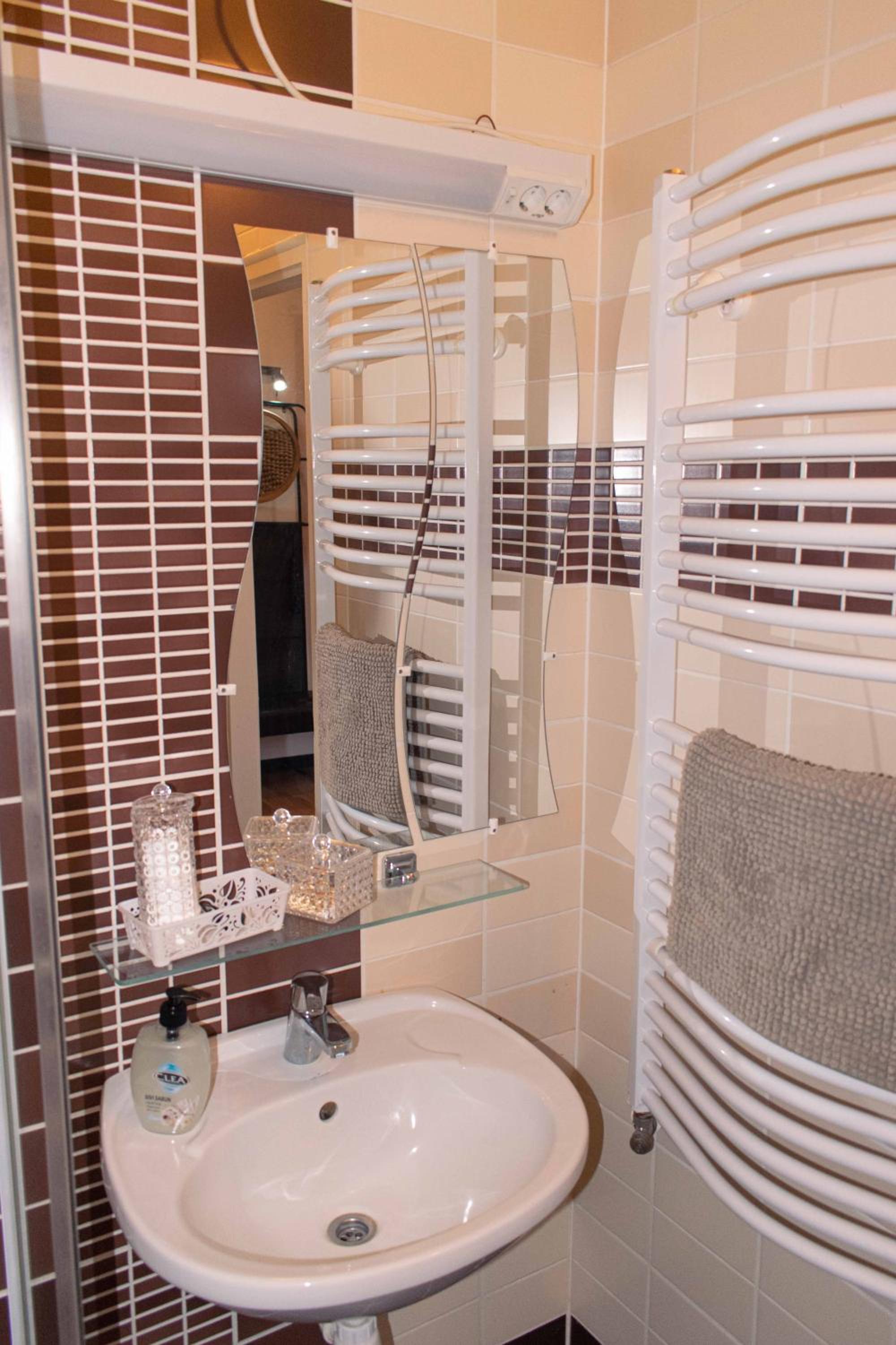 Borostyán Apartmanház
