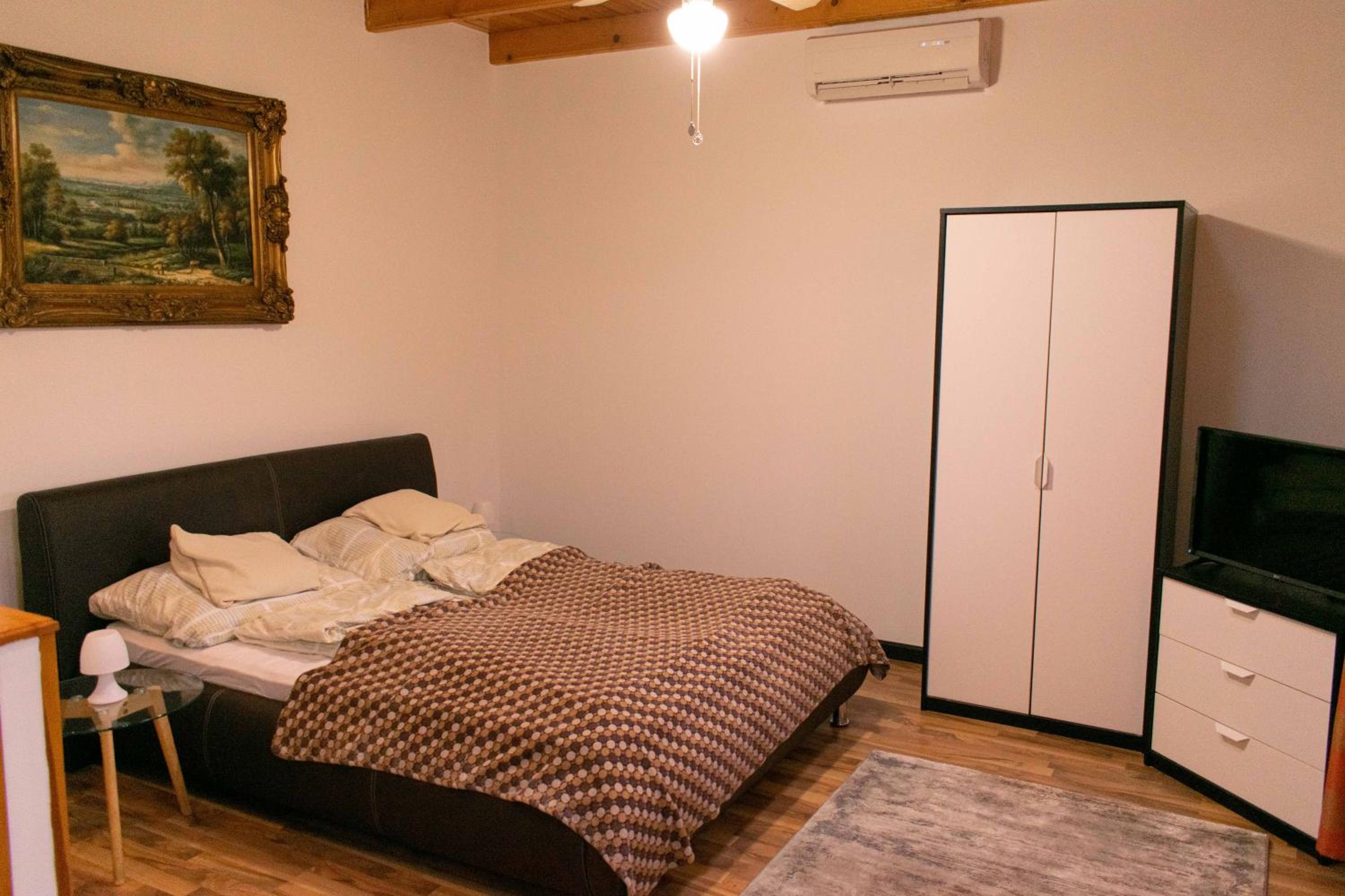 Borostyán Apartmanház