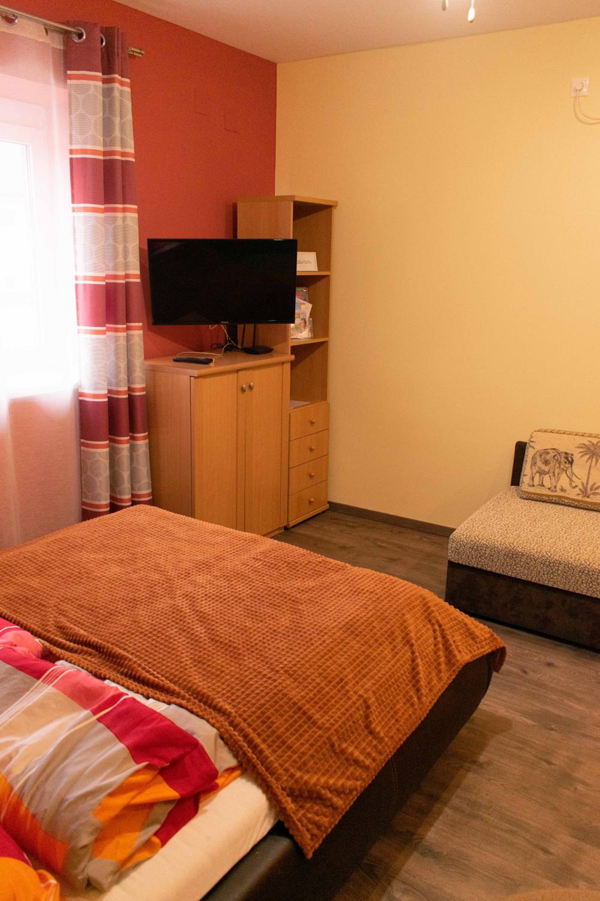 Borostyán Apartmanház