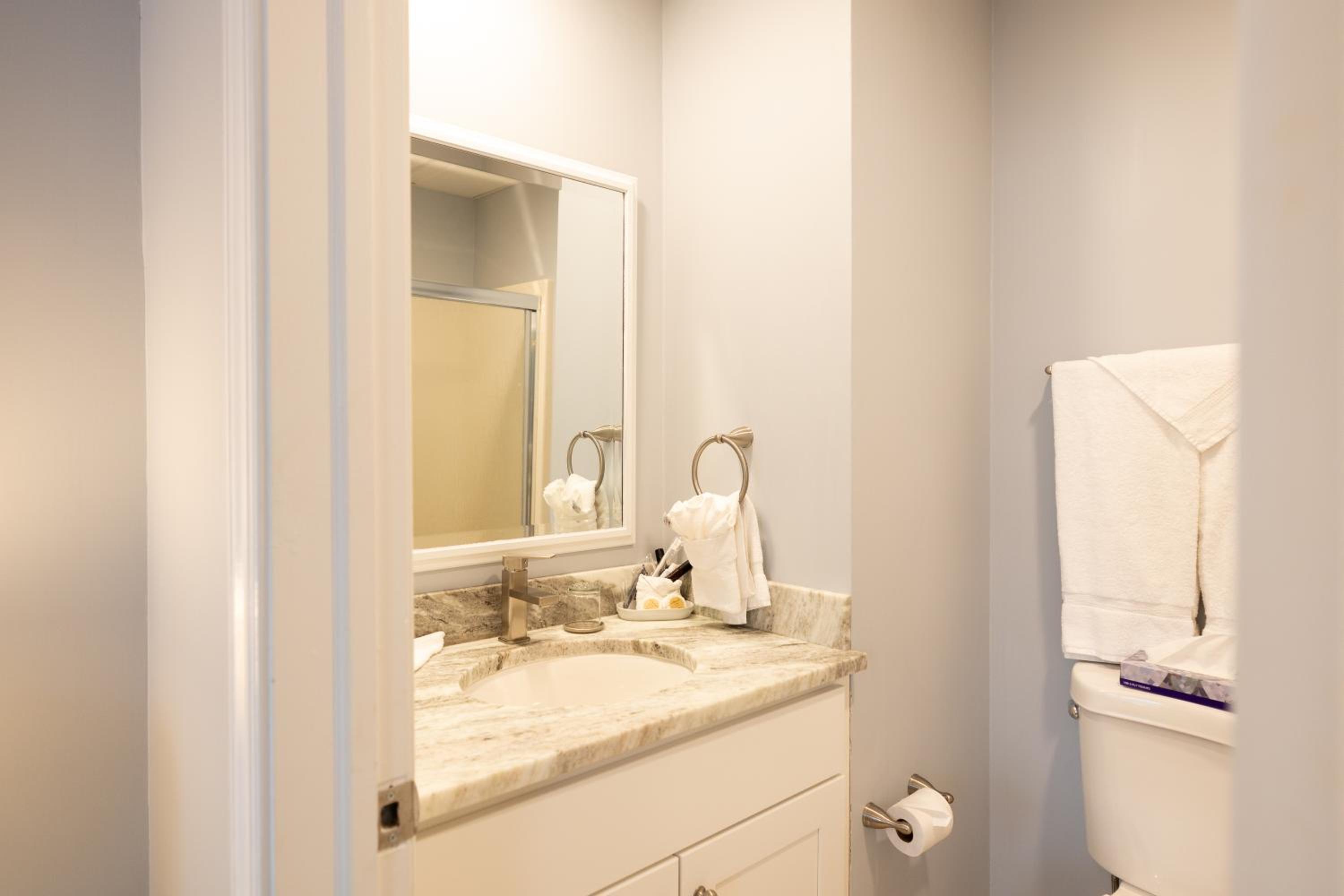 Annapolis Vacations - Inn on Main Annapolis - Property Image 3