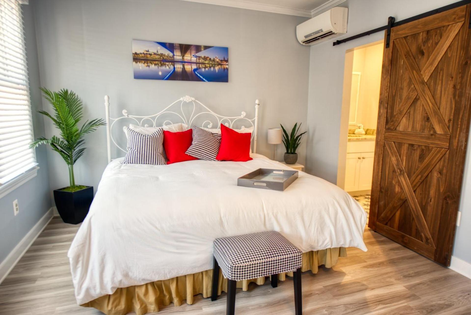 Annapolis Vacations - Inn on Main Annapolis - Property Image 12
