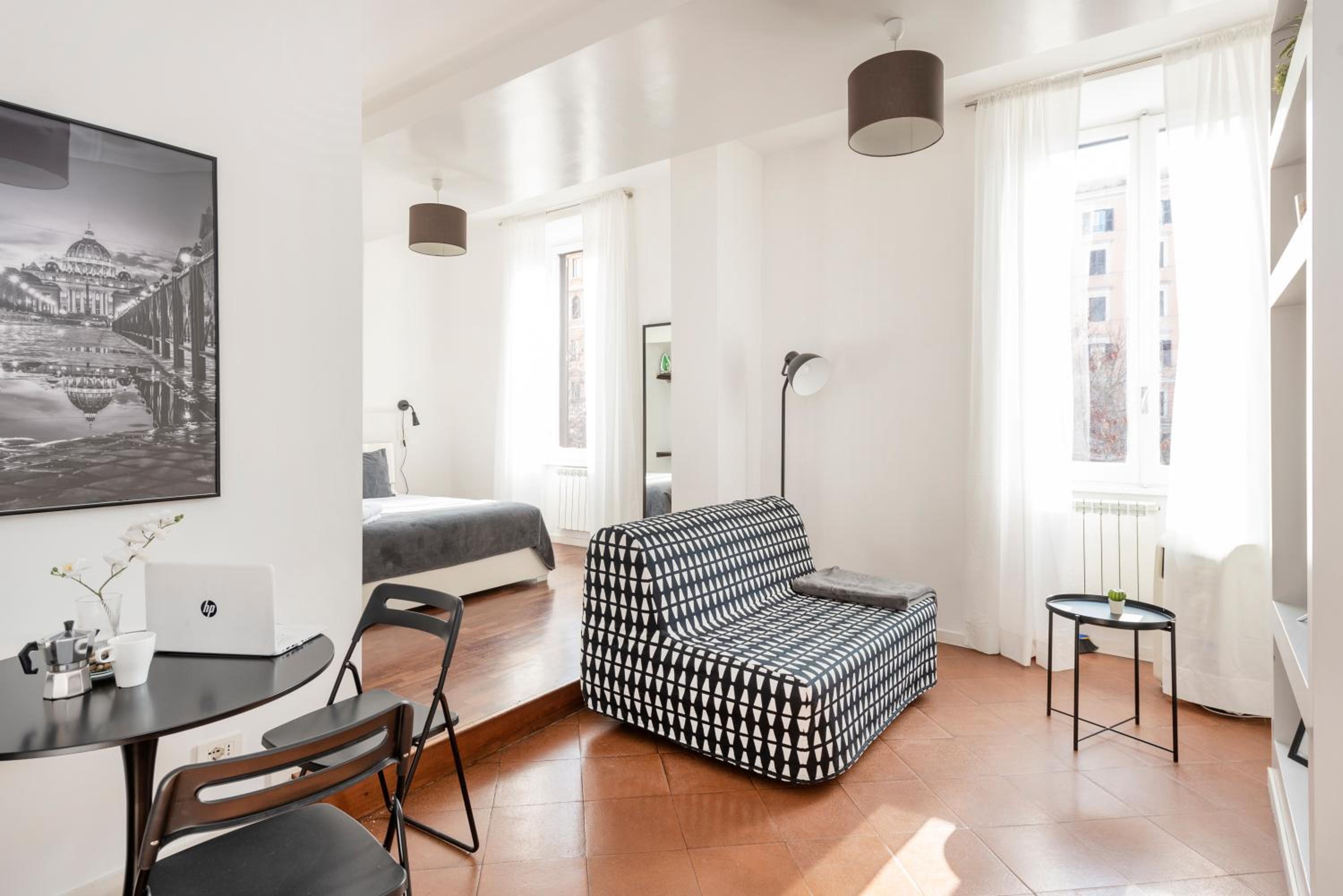 White Flat Termini