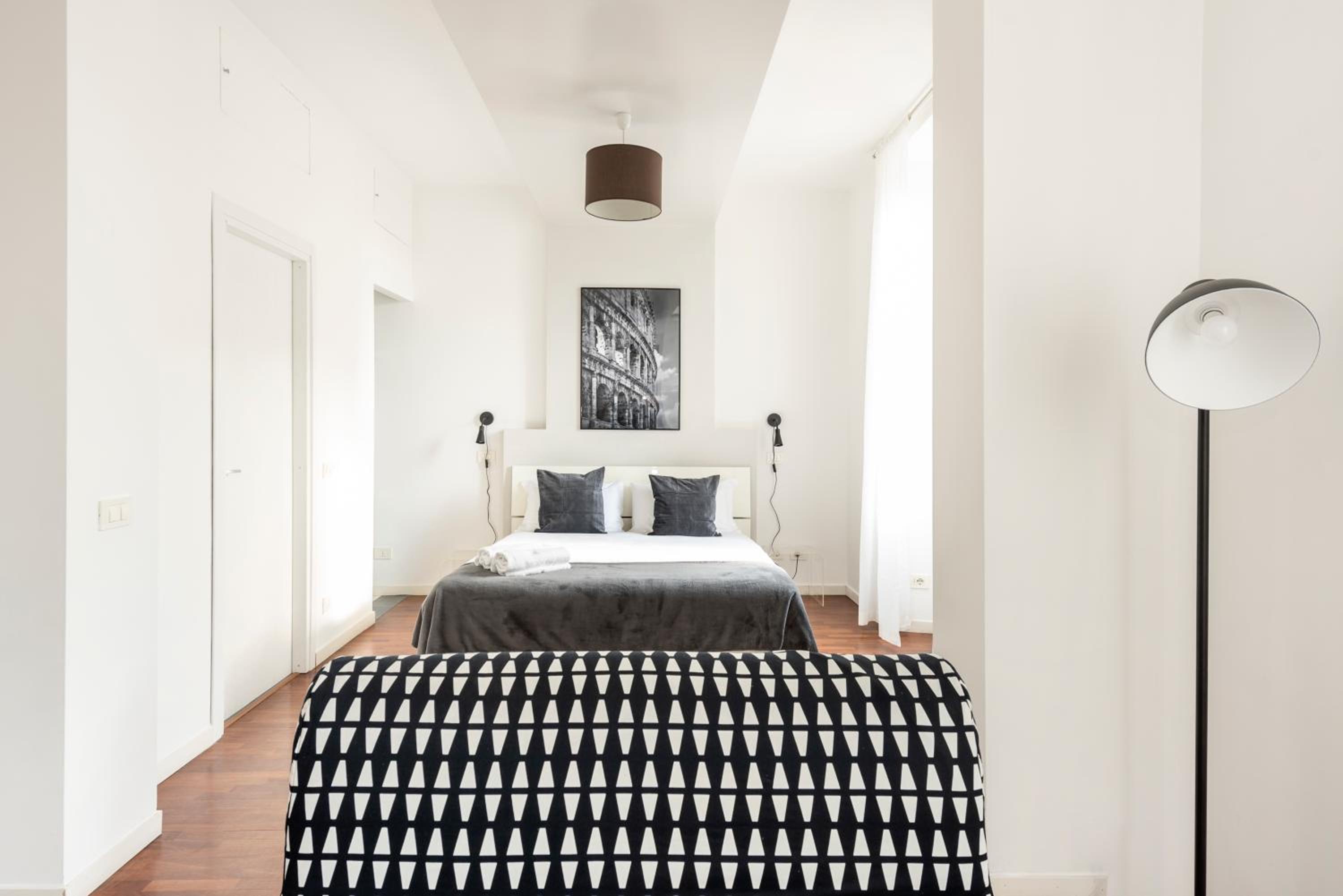 White Flat Termini