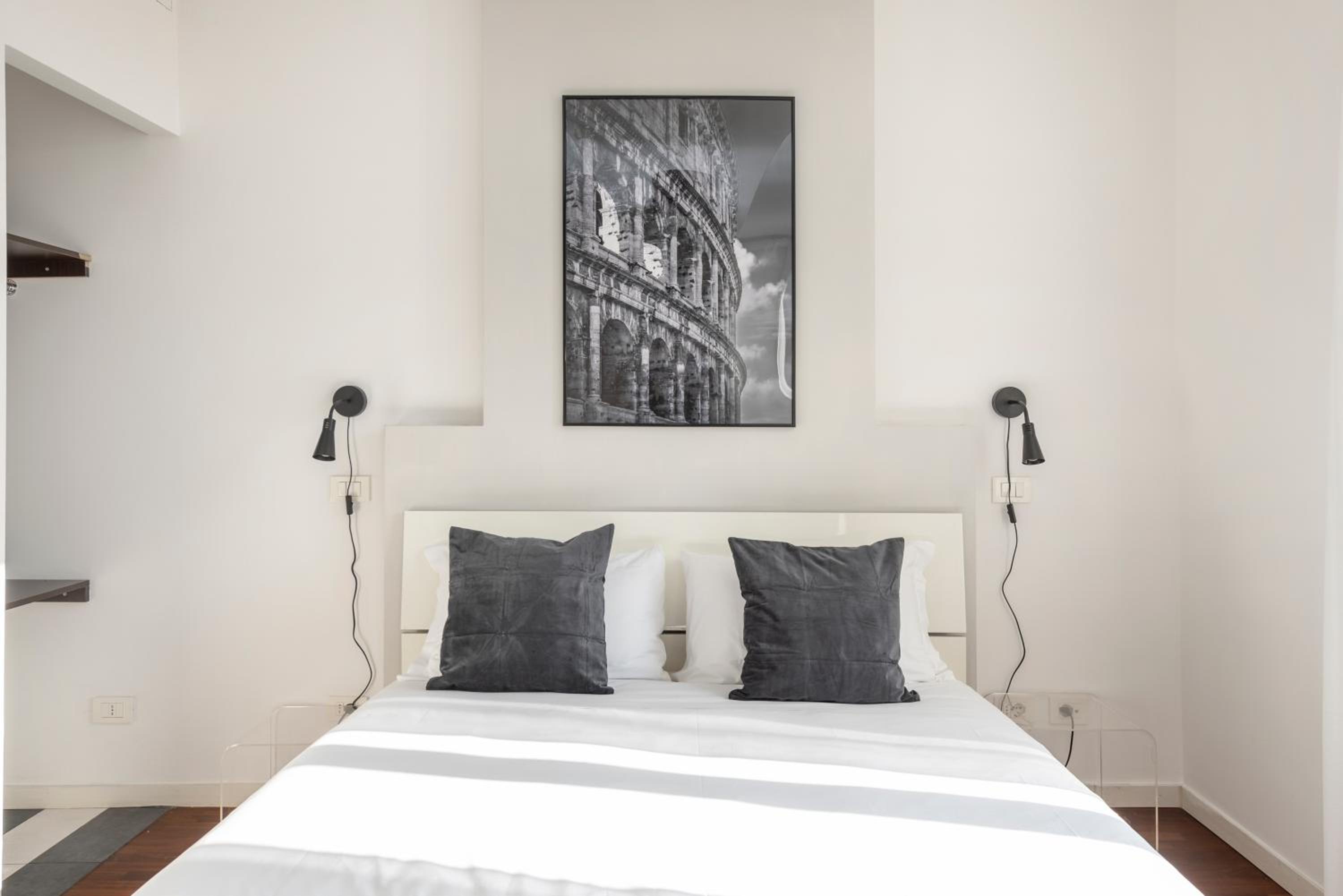 White Flat Termini