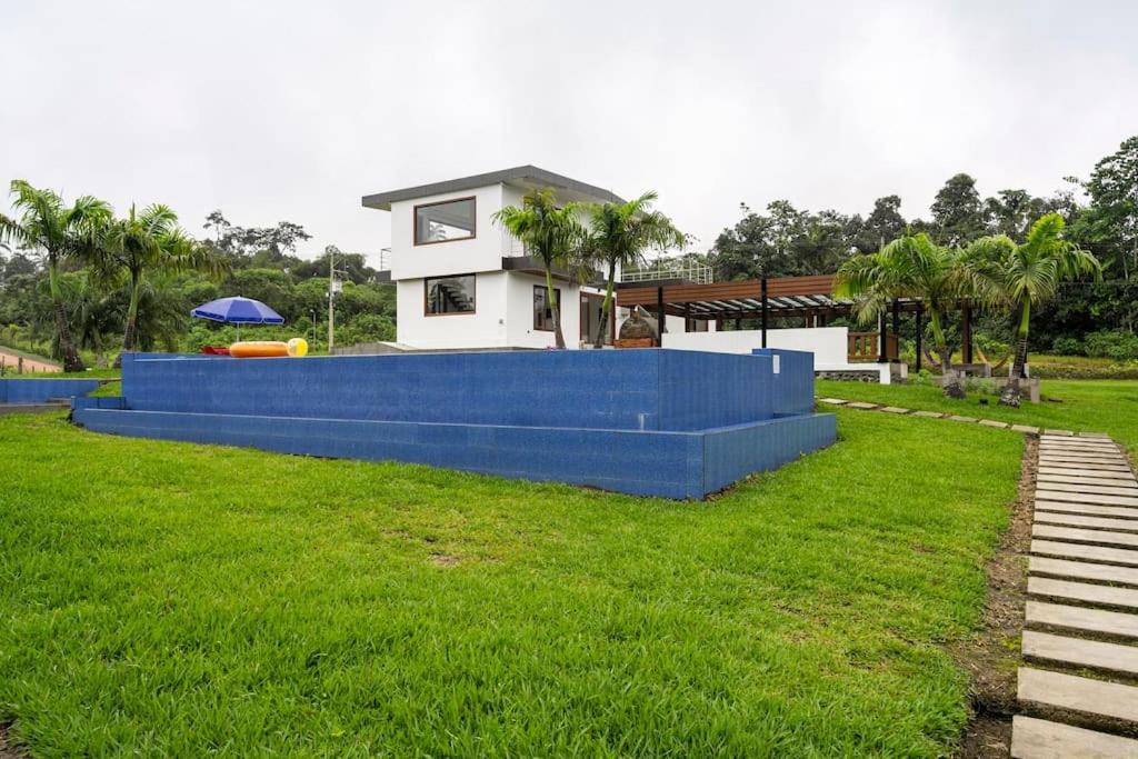 Hotel Casa De Ensueno. Pedro Vicente Maldonado.