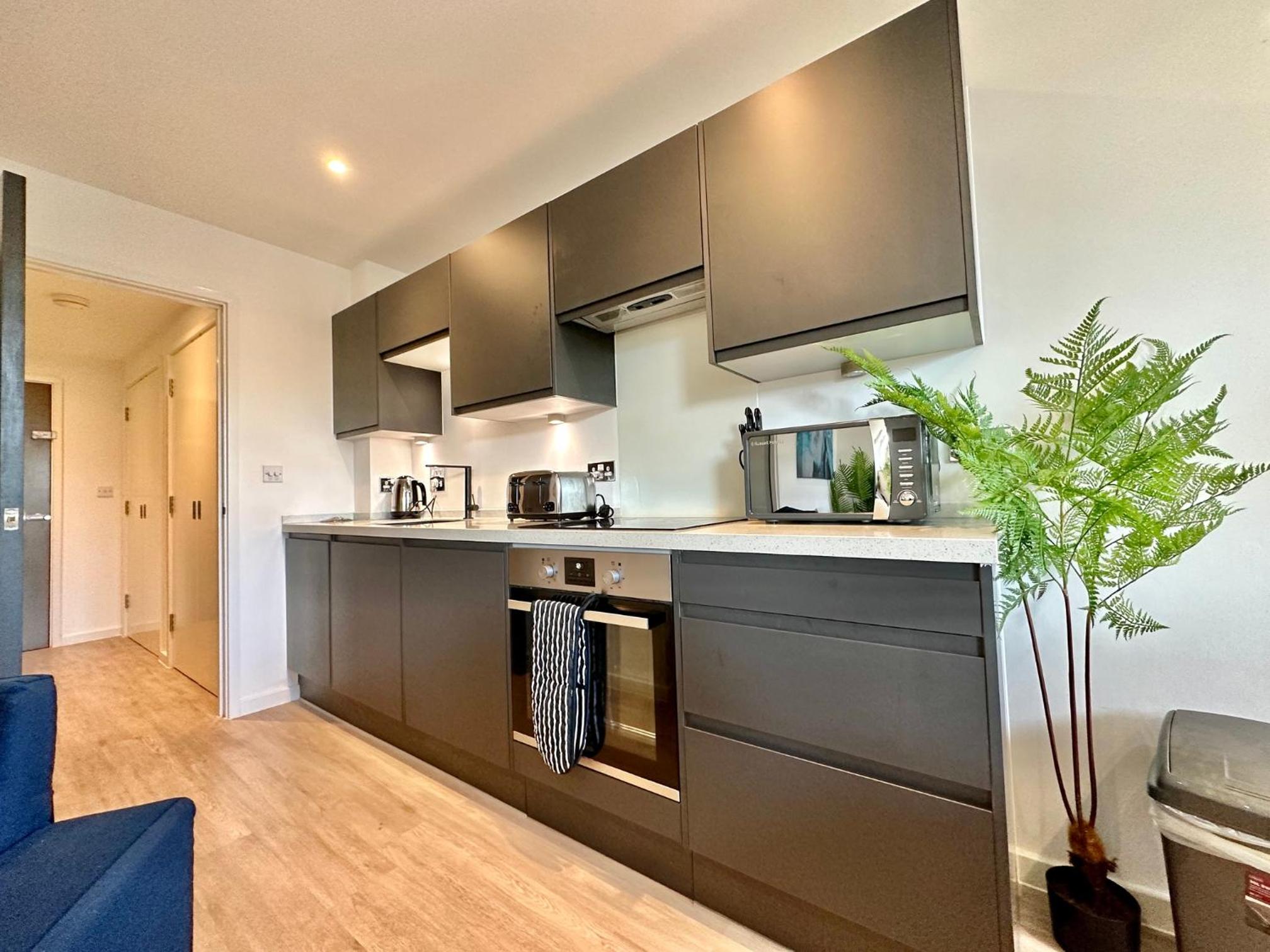 Coates House by Guestz