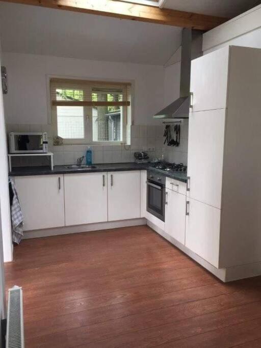 Heerlijk huis in een prachtige bosrijke omgeving.