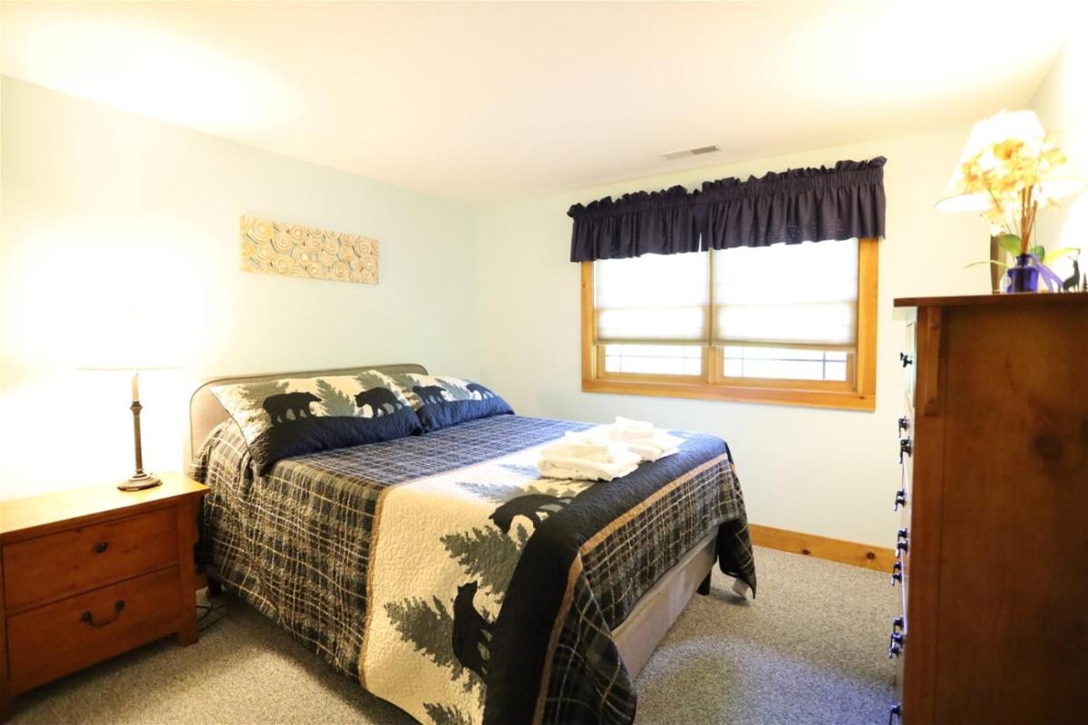 Private Pet Friendly 4 Bedroom Deluxe Vacation Home, Close To Waterville Valley Resort! - Wv68t view 5