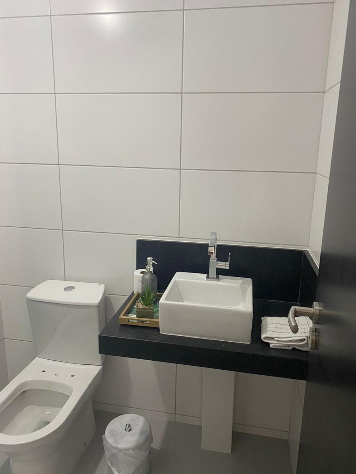 ONE WAY en João Pessoa — bathroom