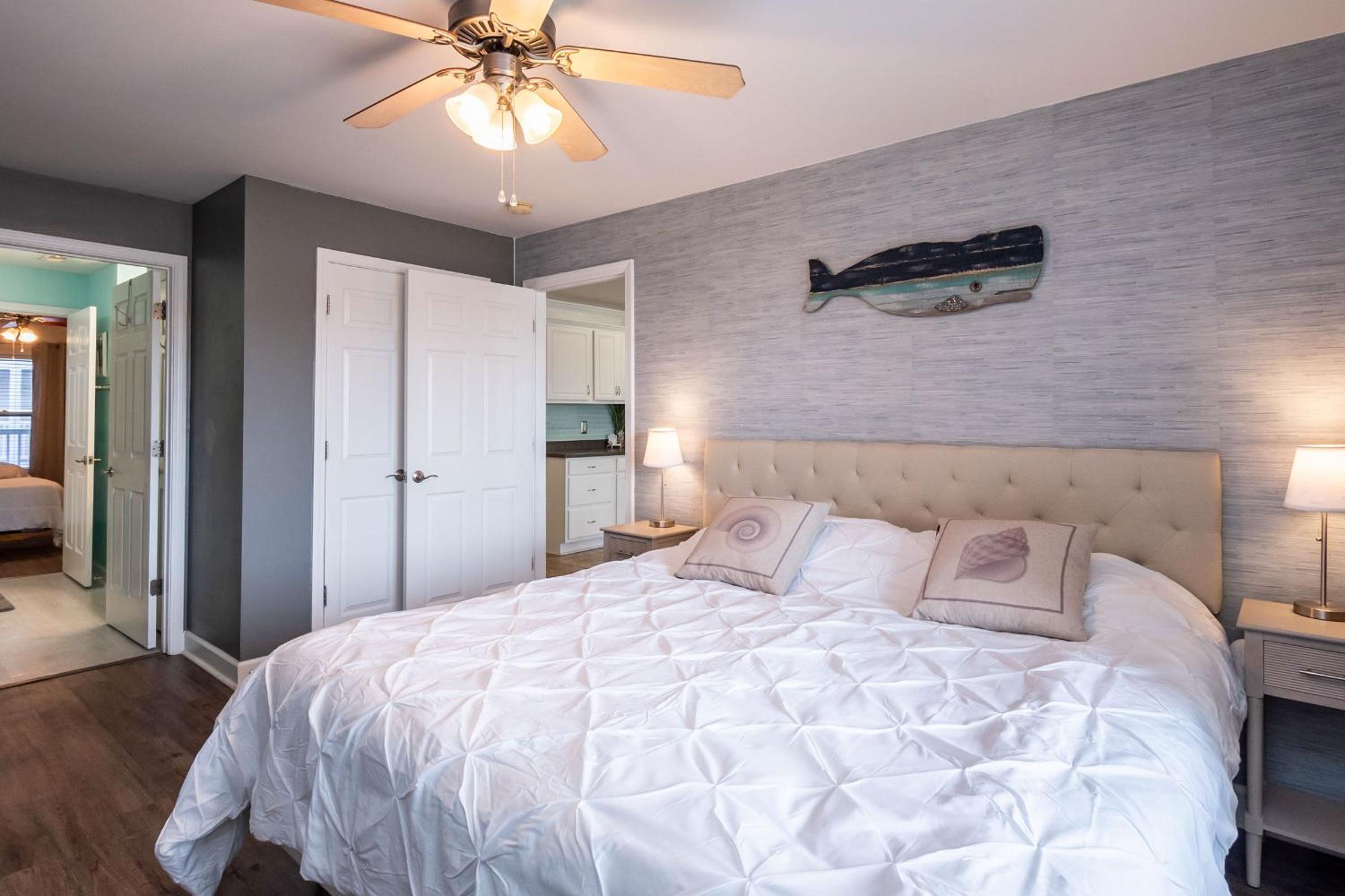 Tres Pajaritos by Oak Island Accommodations