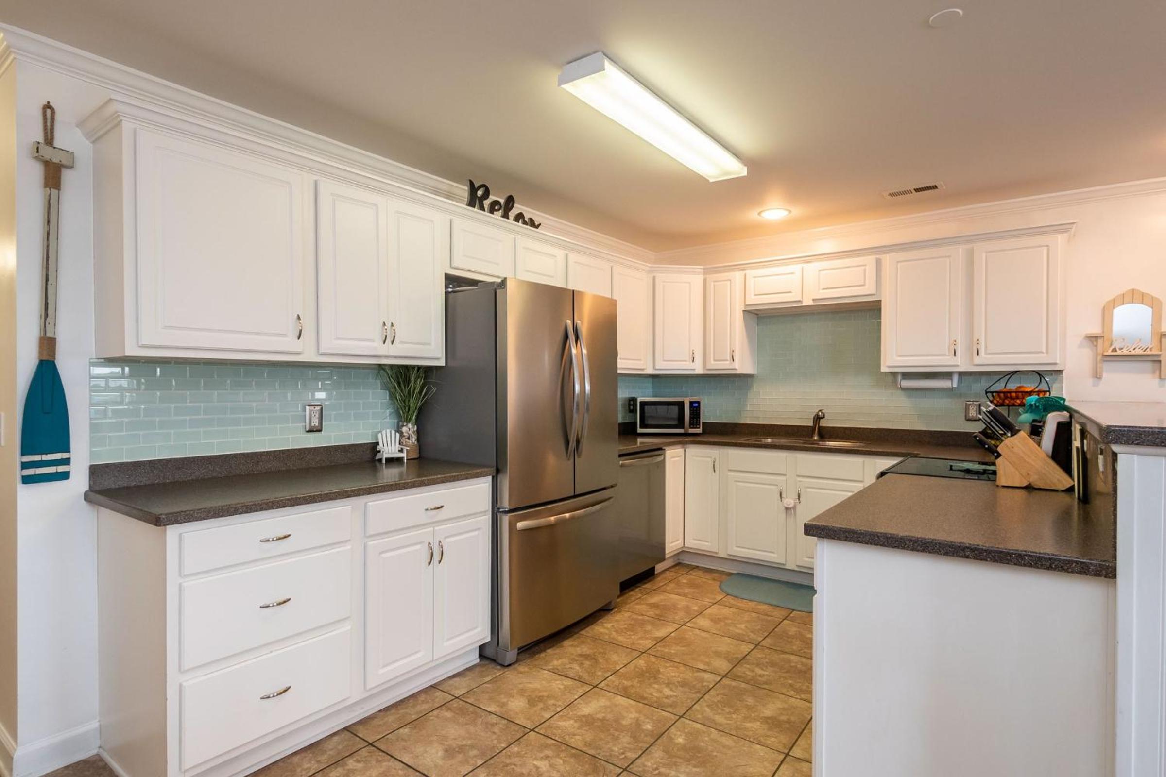Tres Pajaritos by Oak Island Accommodations