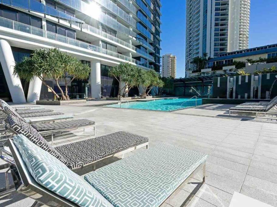 Gorgeous Apartment Spa Bath & Ocean Views