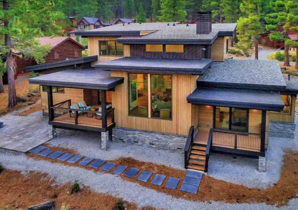 Truckee Hideaway