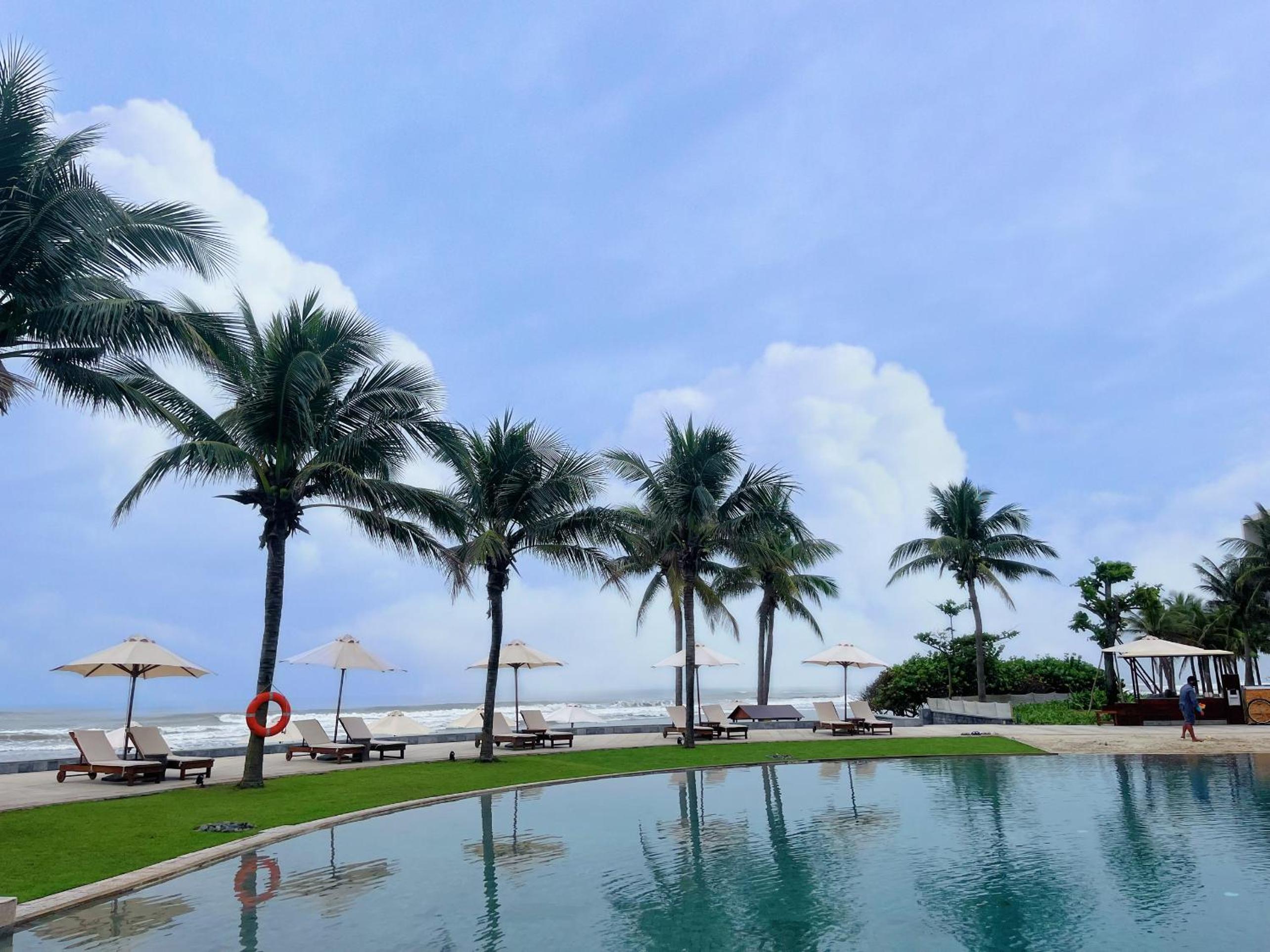 Luxury Beach Resort Apartments & Villas view 5