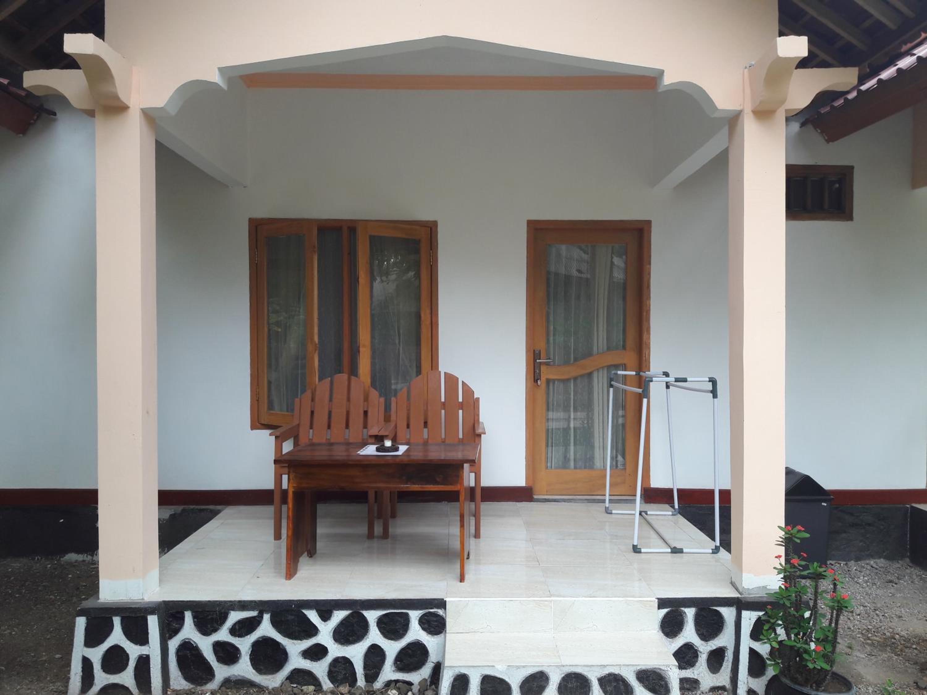 Kuta Garden Homestay view 5