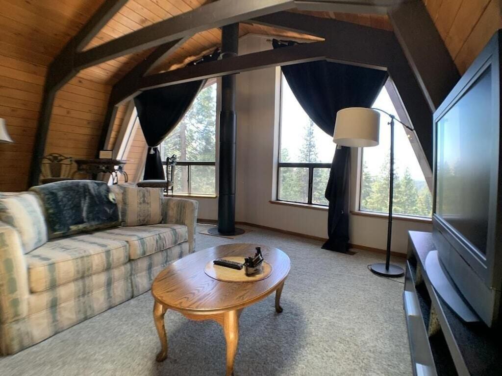 Heckman's Peak / You Deserve some Sierra Snow in Blue Lake Springs! view 5